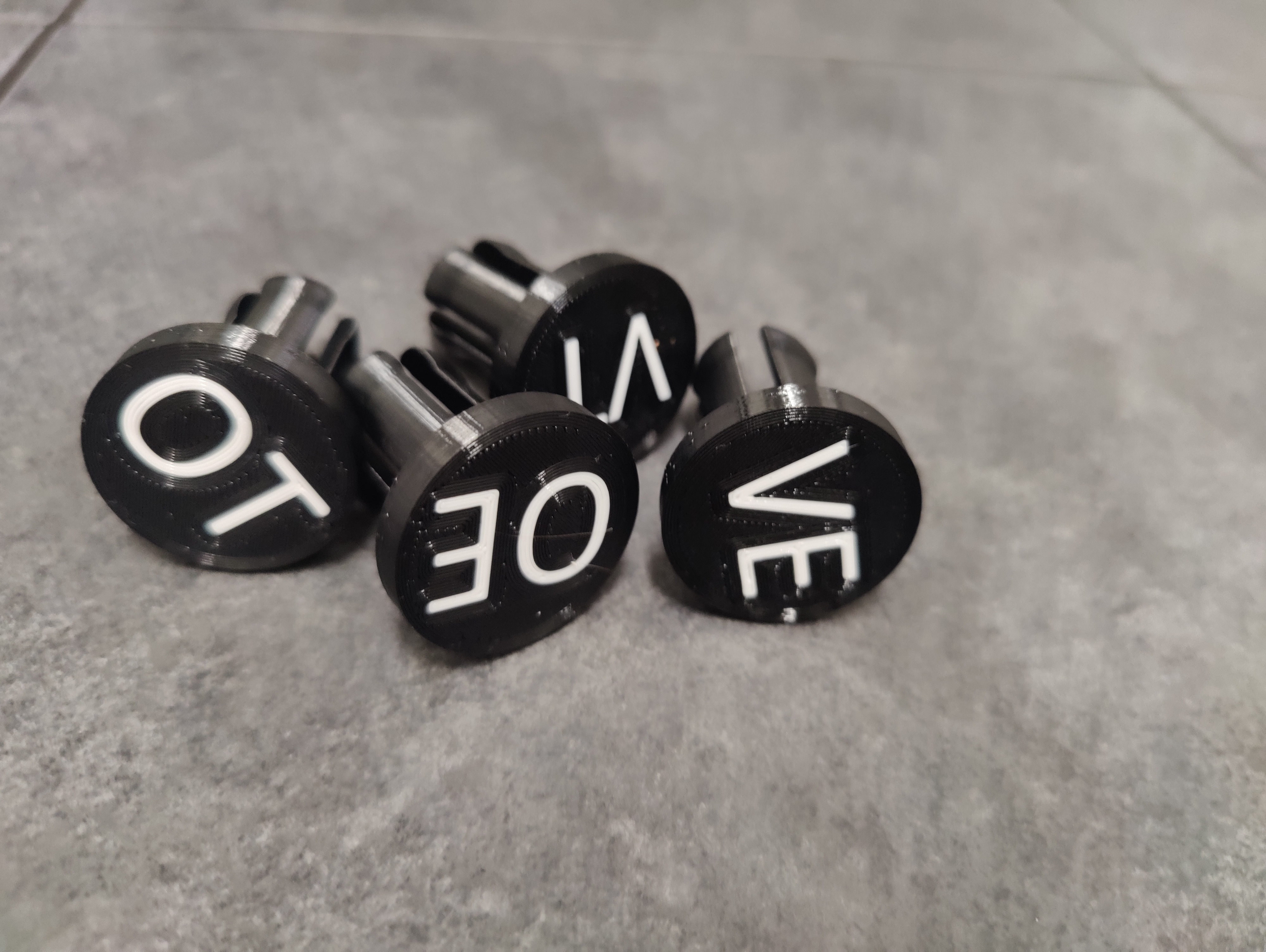Tire markers for Tesla Model 3 wheels dual color remix