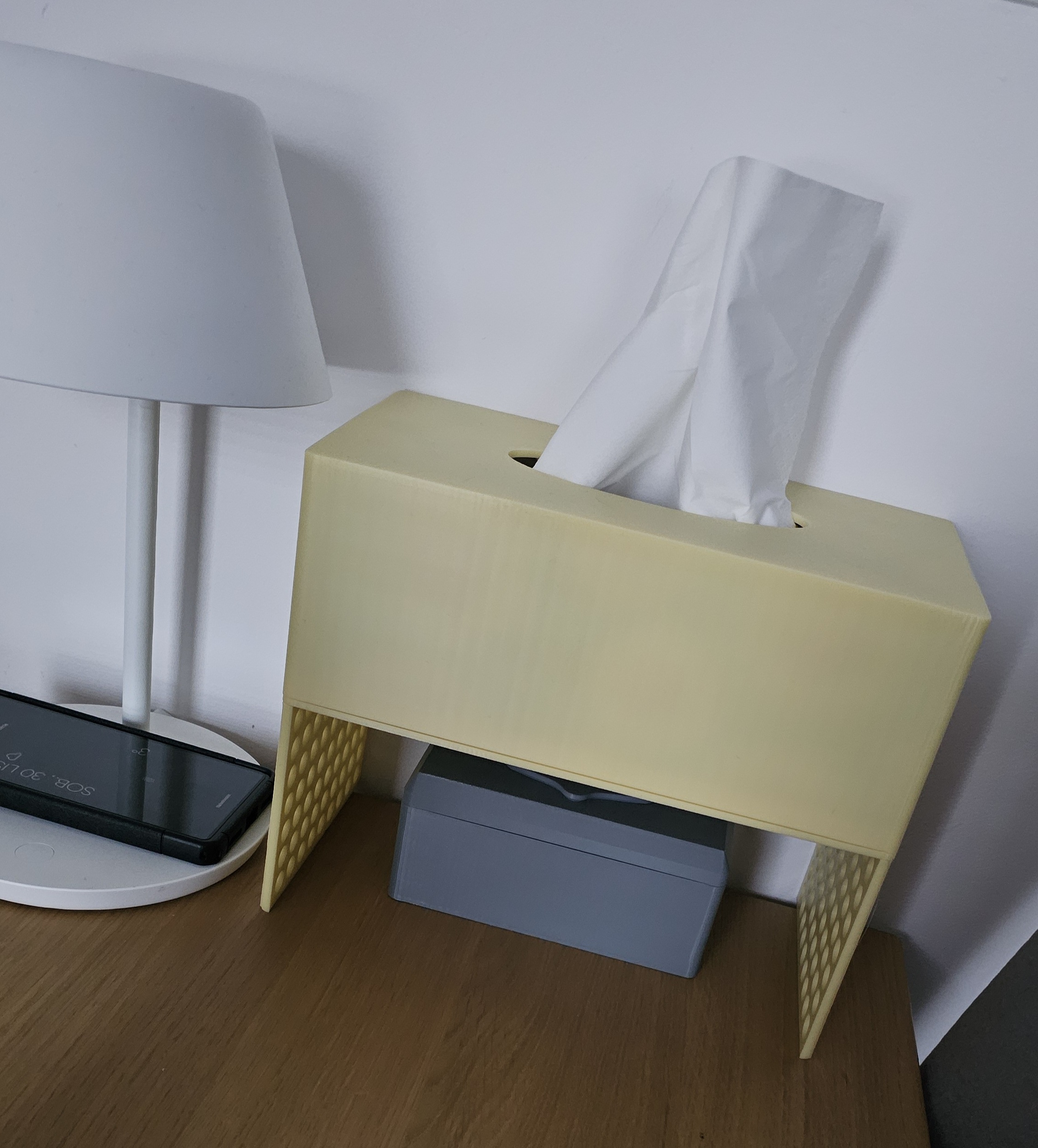 Tissue box