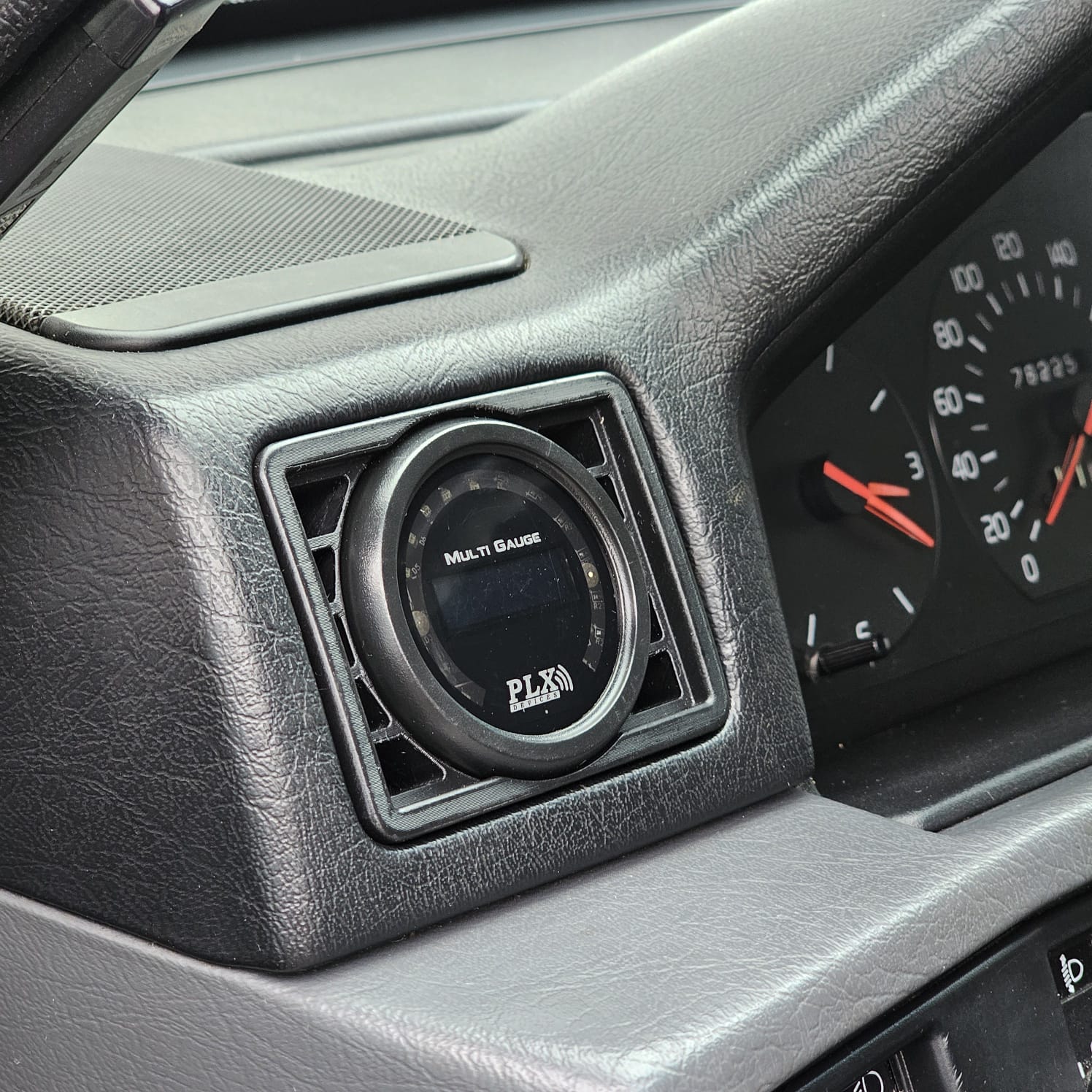 Volvo 940 Gauge Holder (52mm)