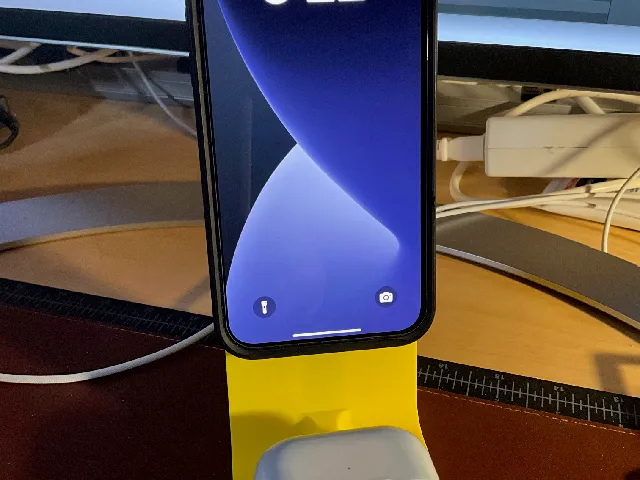 MagSafe Stand