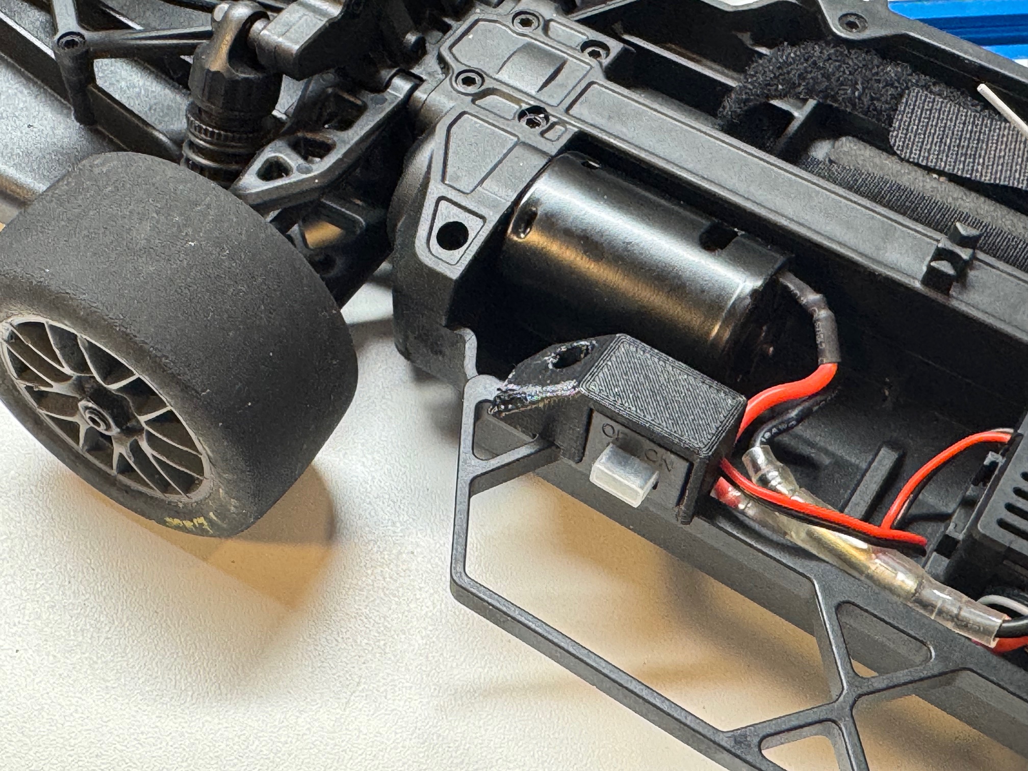 Losi NASCAR ESC Switch Mount