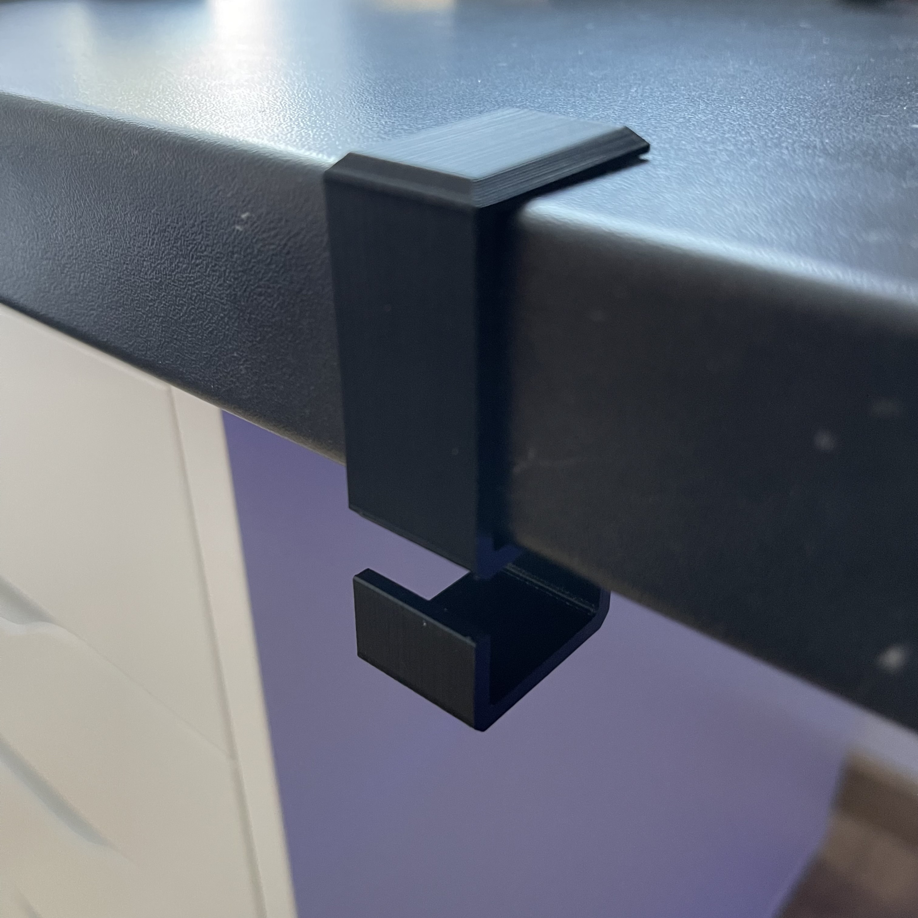 Desk cable hook 38mm