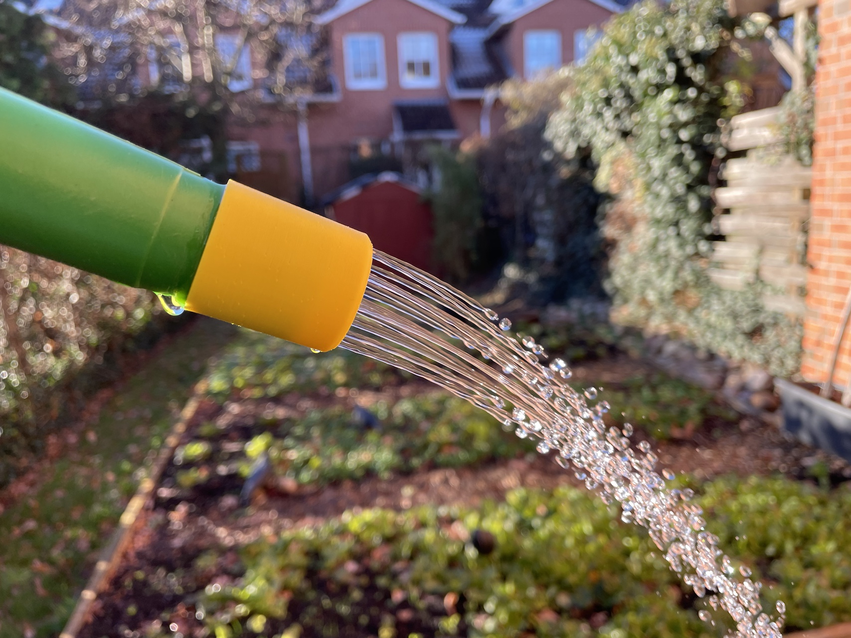 Watering can attachment for Seedlings (parametric FreeCAD file) - Spar-Aufsatz für 10 l Gießkannen