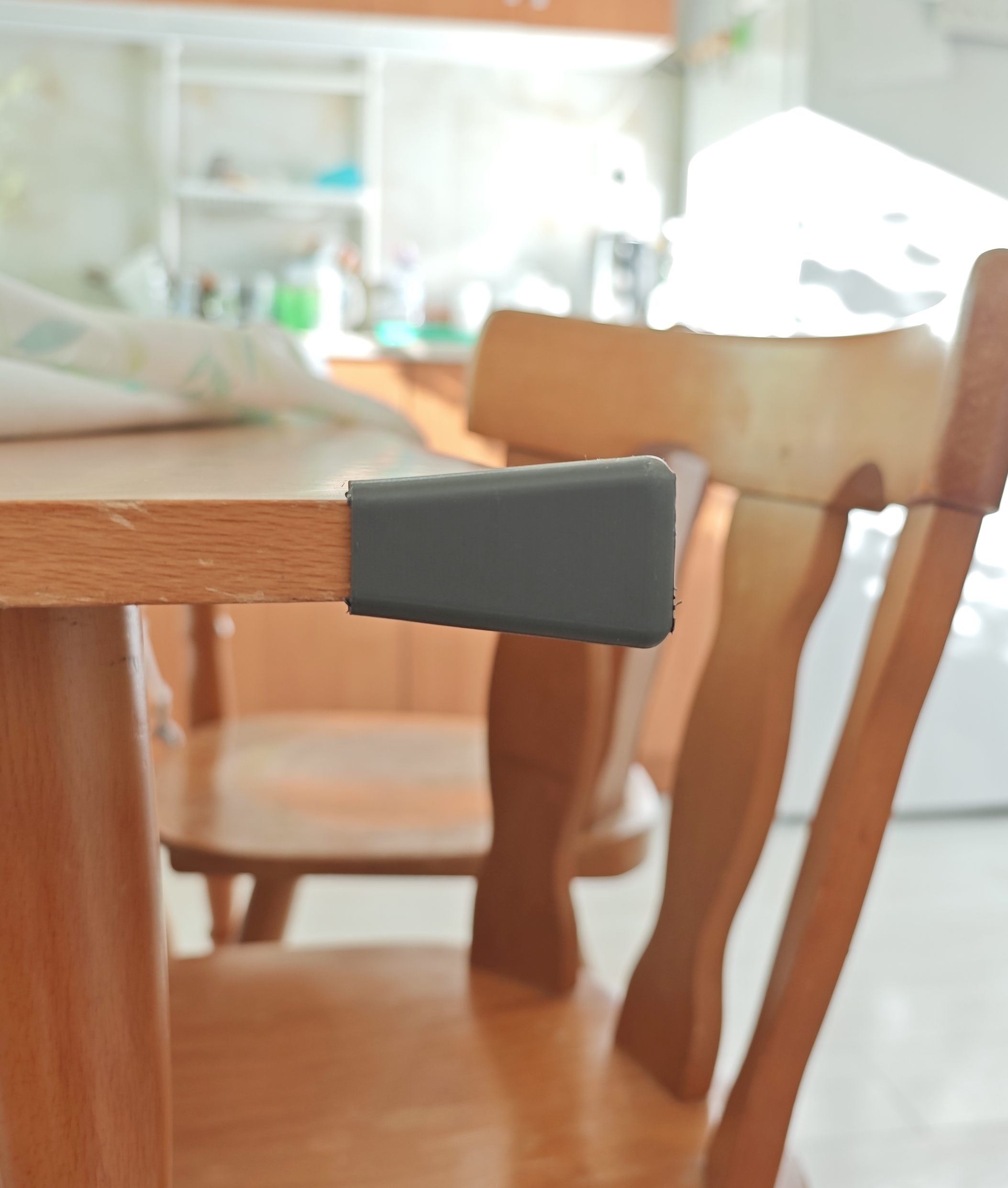Miniatura 2 do modelo 3D Table corner protector (TPU)