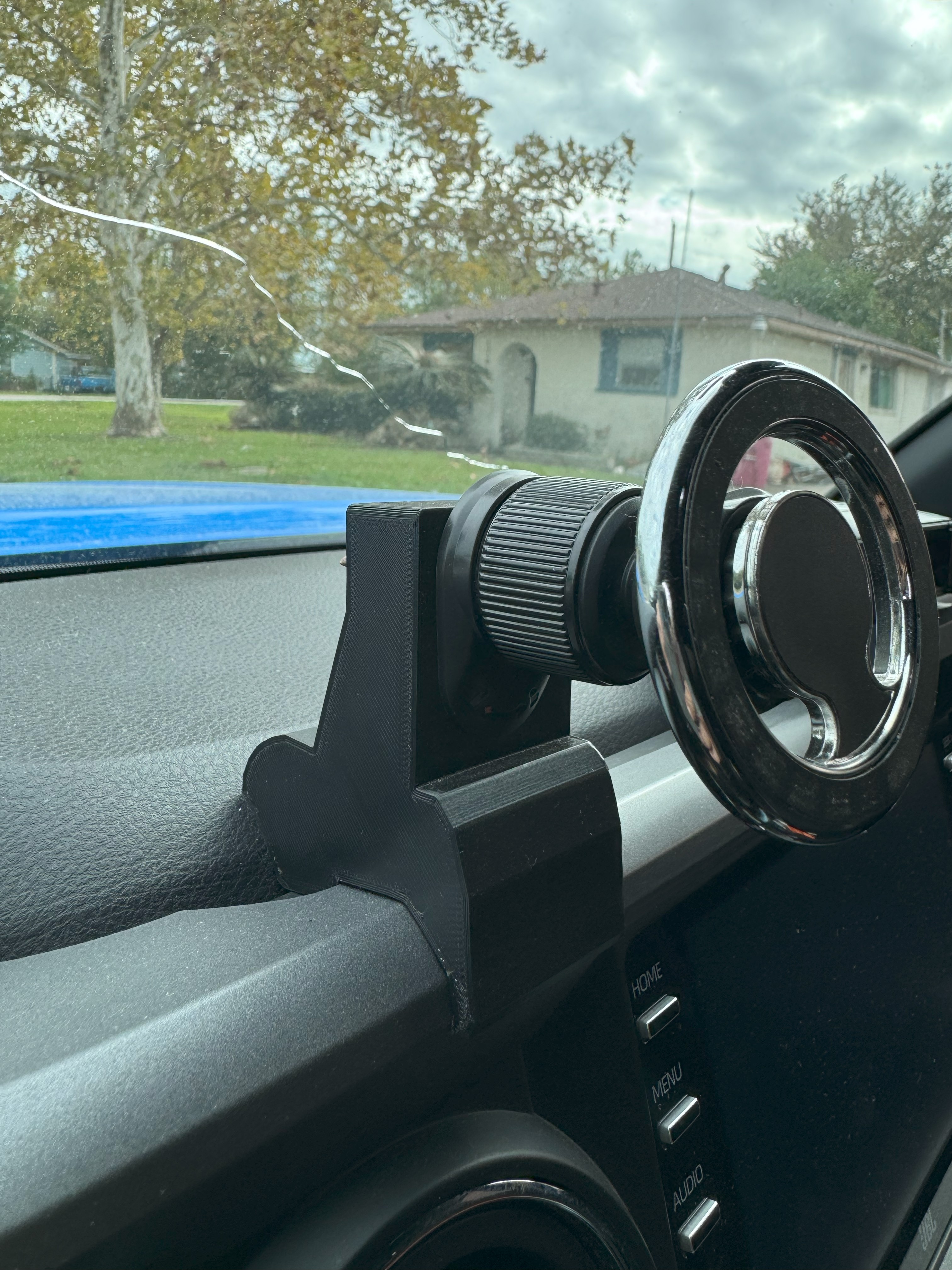 Taco Bezel Clip