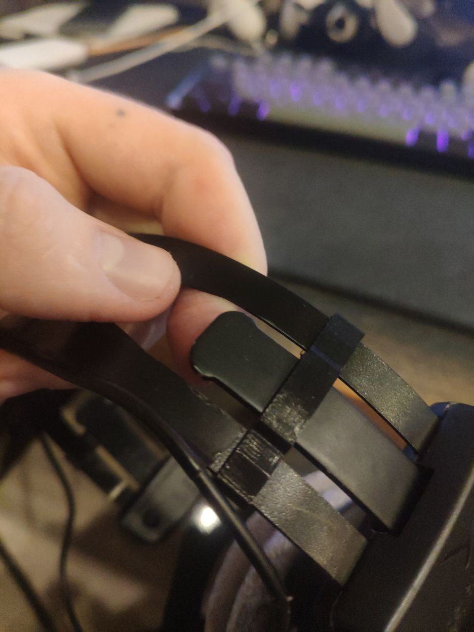 Beyerdynamic DT 990 PRO thing
