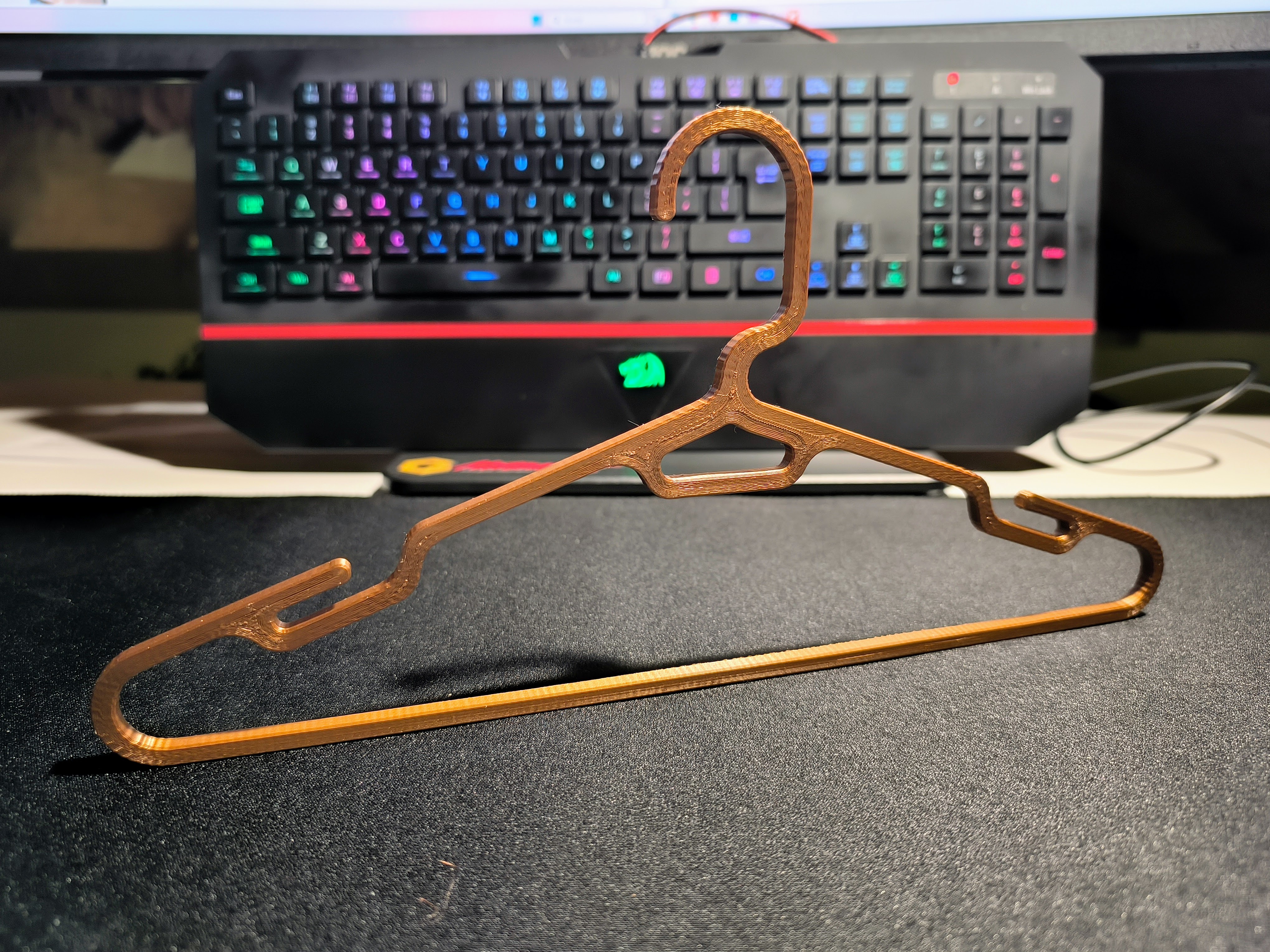 Durable Clothes Hanger S=300mm