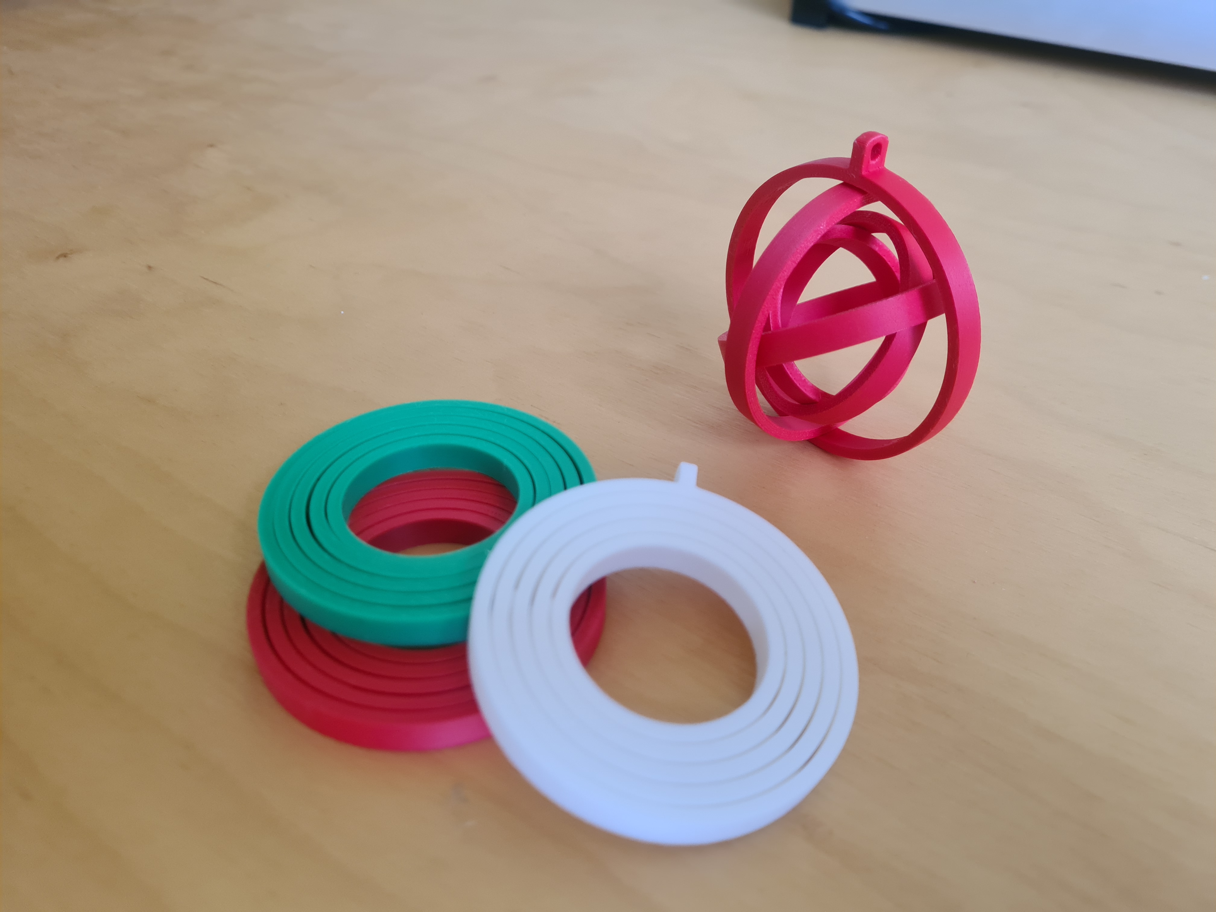 Fidget Christmas Ornament (print in place) — miniatura 3