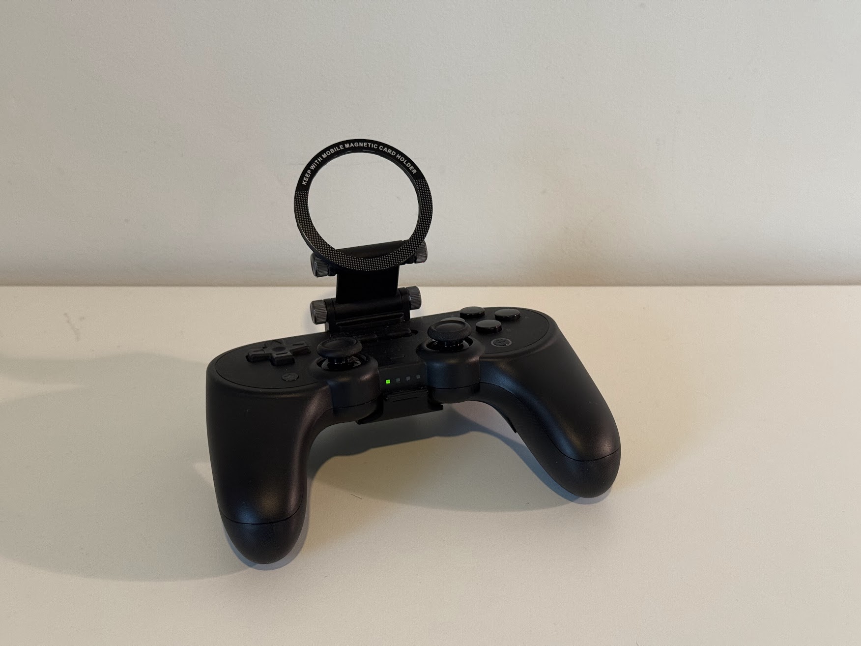 8Bitdo Mobile Gaming Clip x Magsafe Ring