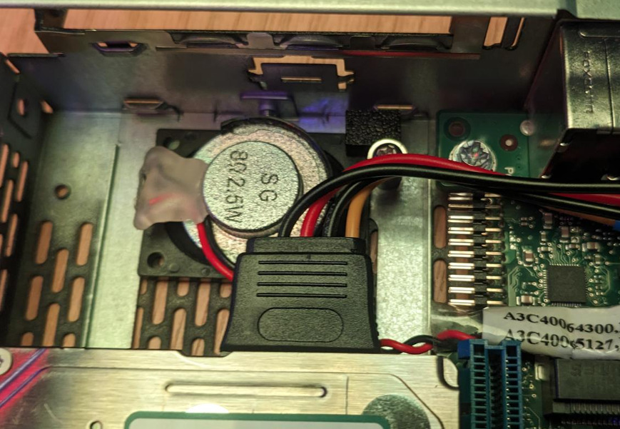 Fujitsu Futro S920 speaker holder