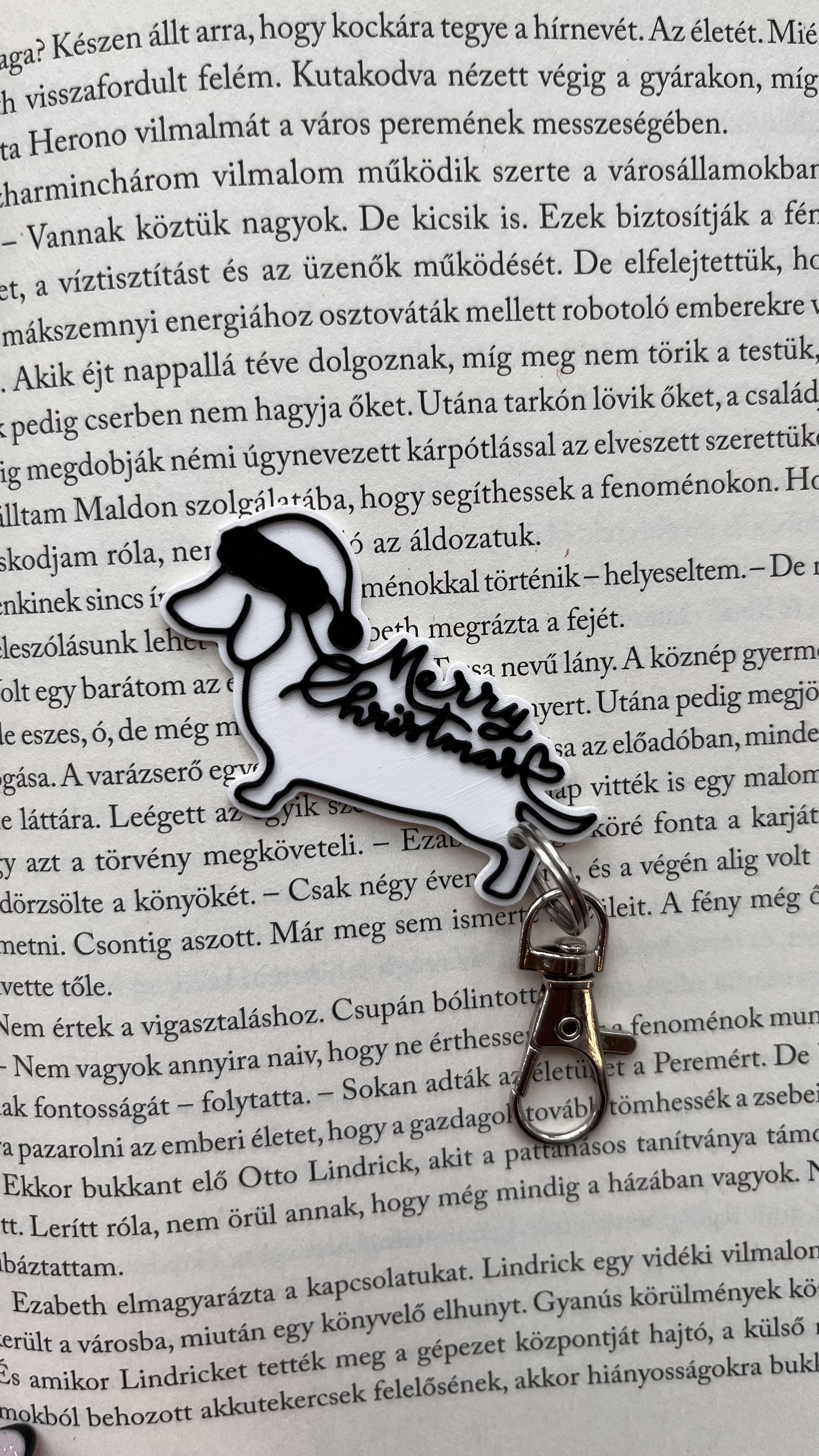 "Merry Christmas" dachshund keychain
