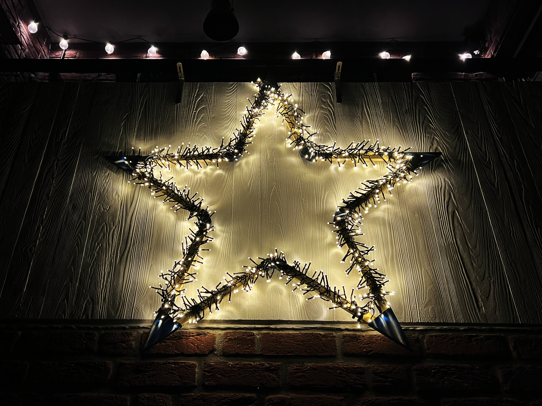 Xmas LED light chain star configurable in size !