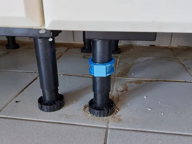 IKEA kitchen cabinet plinth (Küchenschranksockelblende)