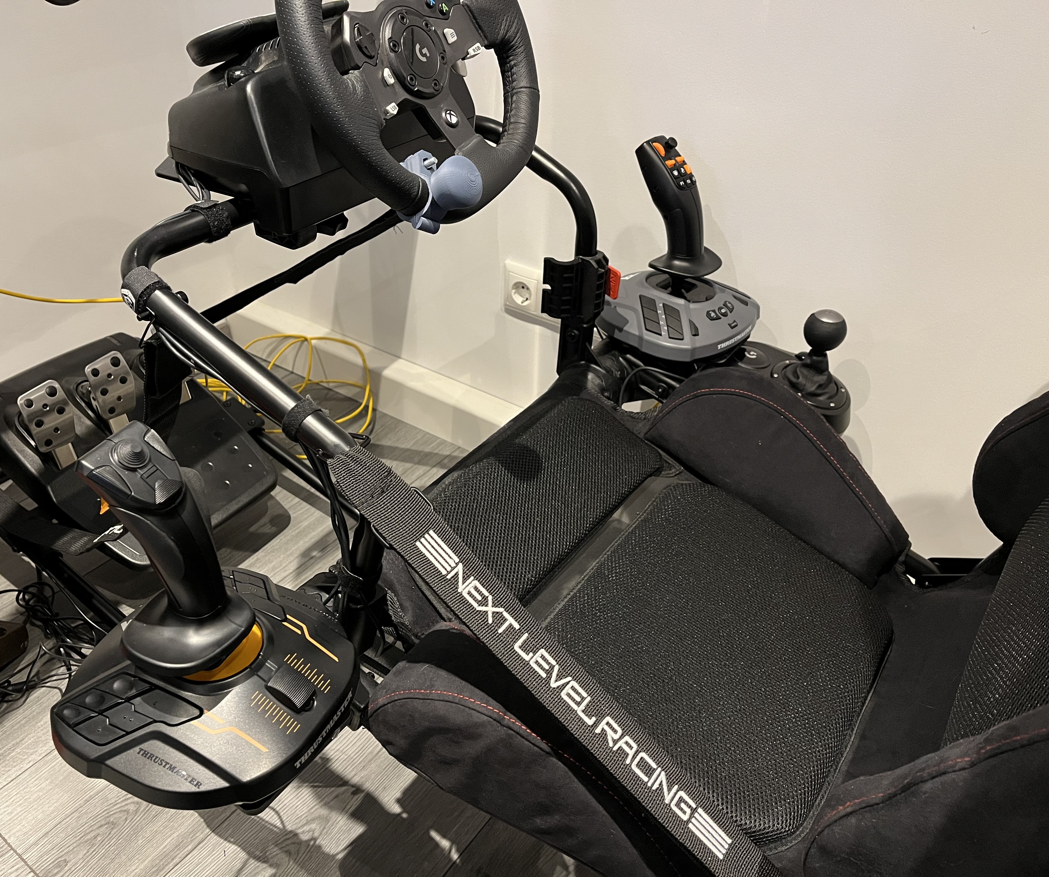 Next Level Racing GT-Lite Thrustmaster Farmstick/T16000m Mount