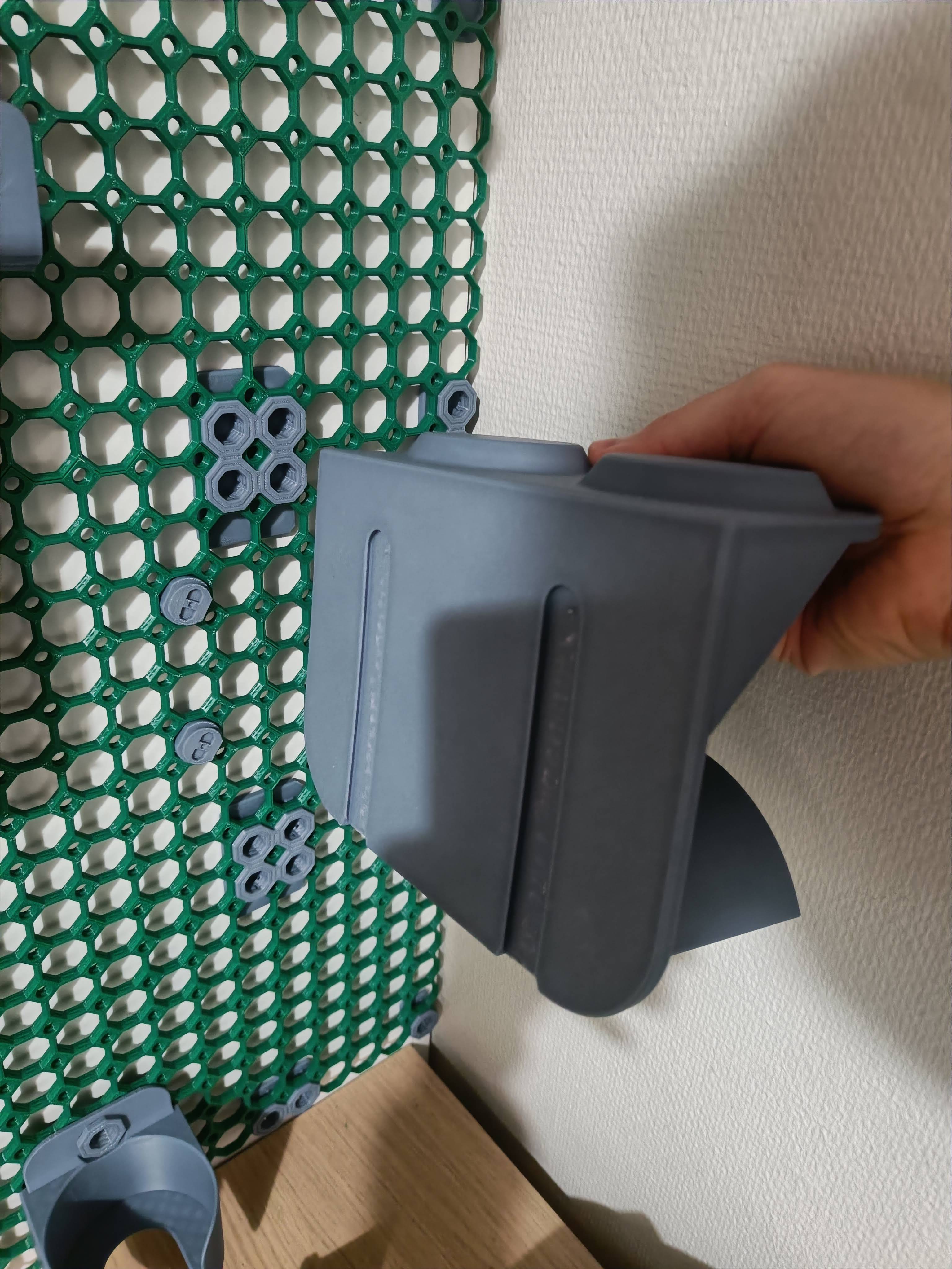 Quest 2 Wall Mount for Multiconnect — thumbnail 4