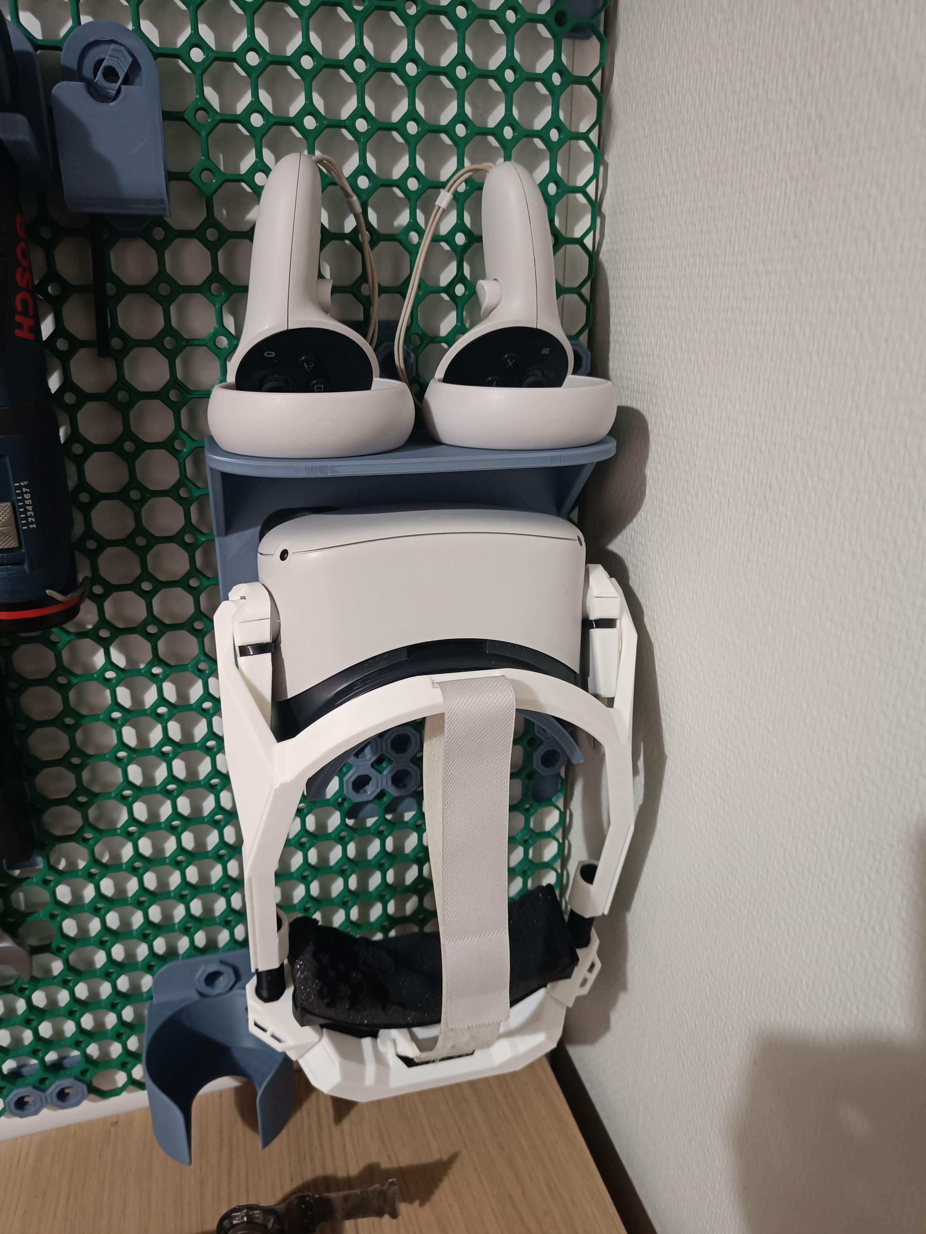 Quest 2 Wall Mount for Multiconnect
