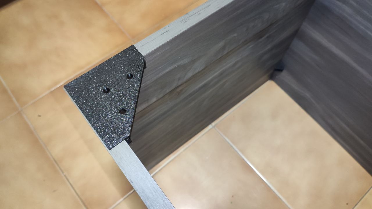Escuadras para estante de pared