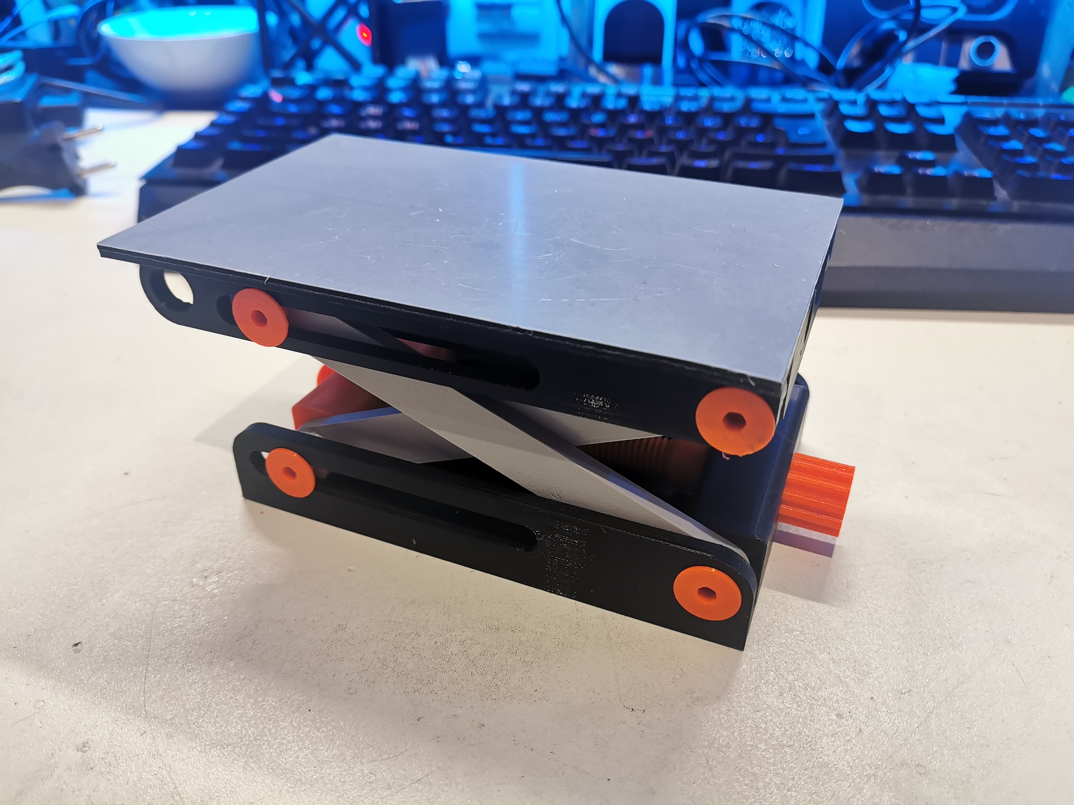 Flat top for lift table 3D model thumbnail