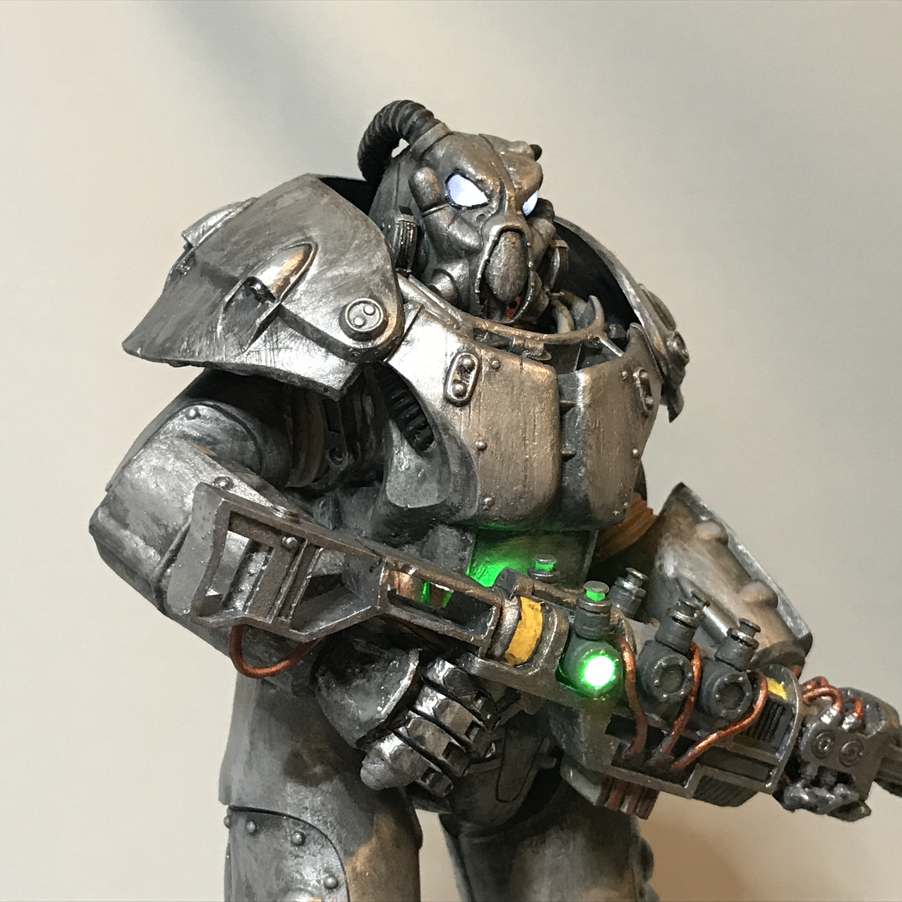 Fallout X-01 Power Armor — miniatura 2