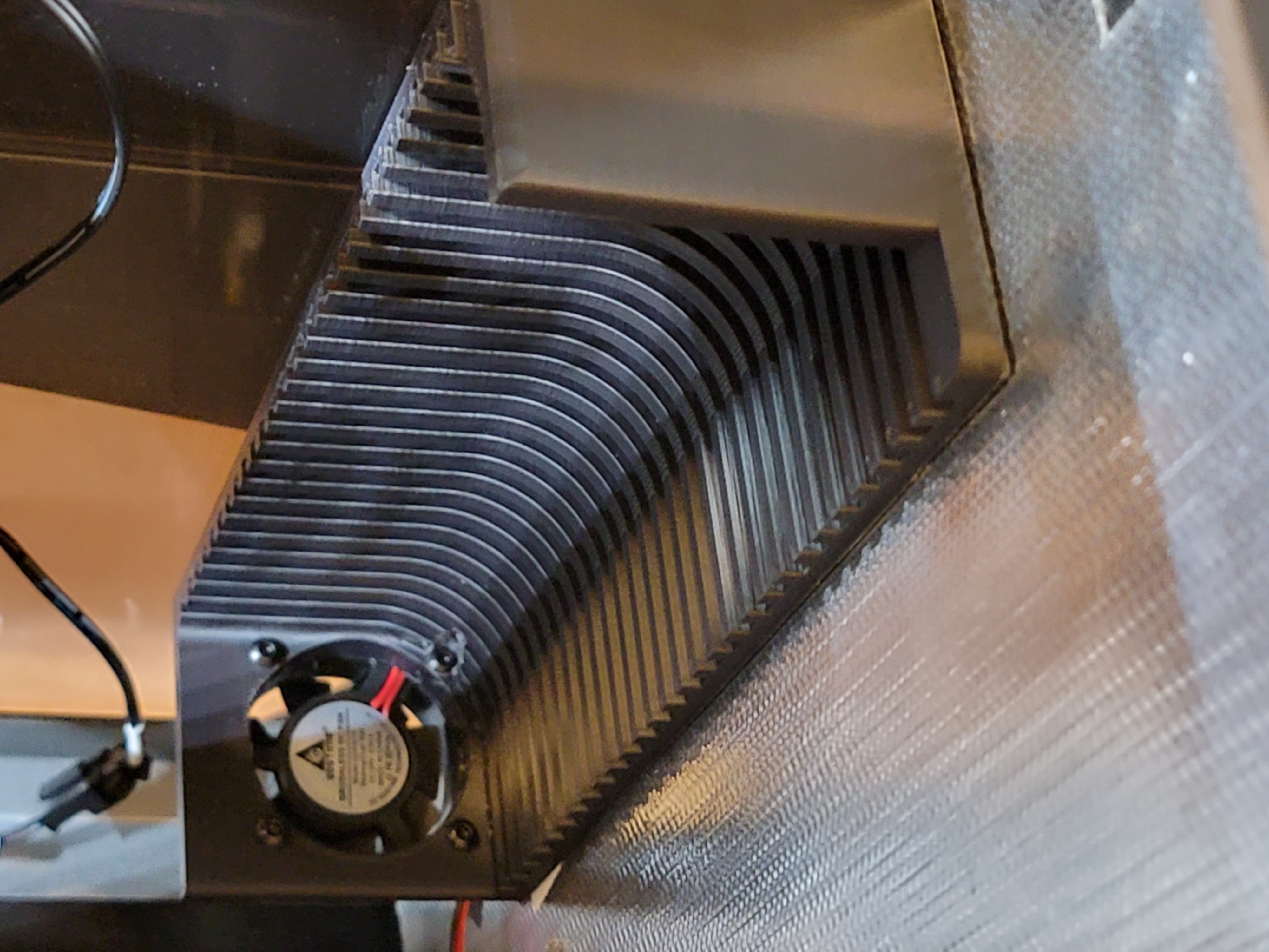 Heat Shield with 40x40mm Air Mixer Fan