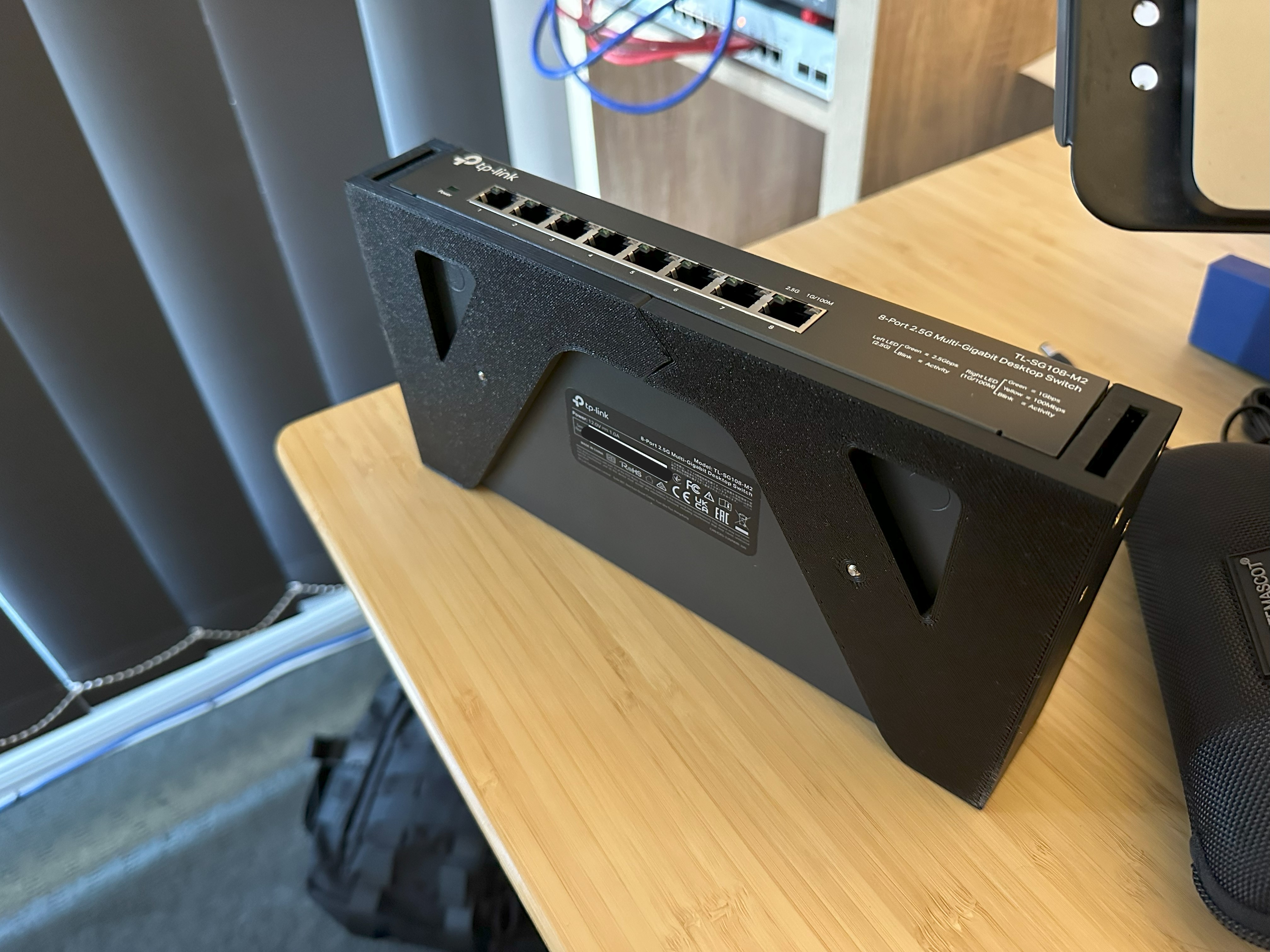 tp-link TL-SG108-M2 switch bracket