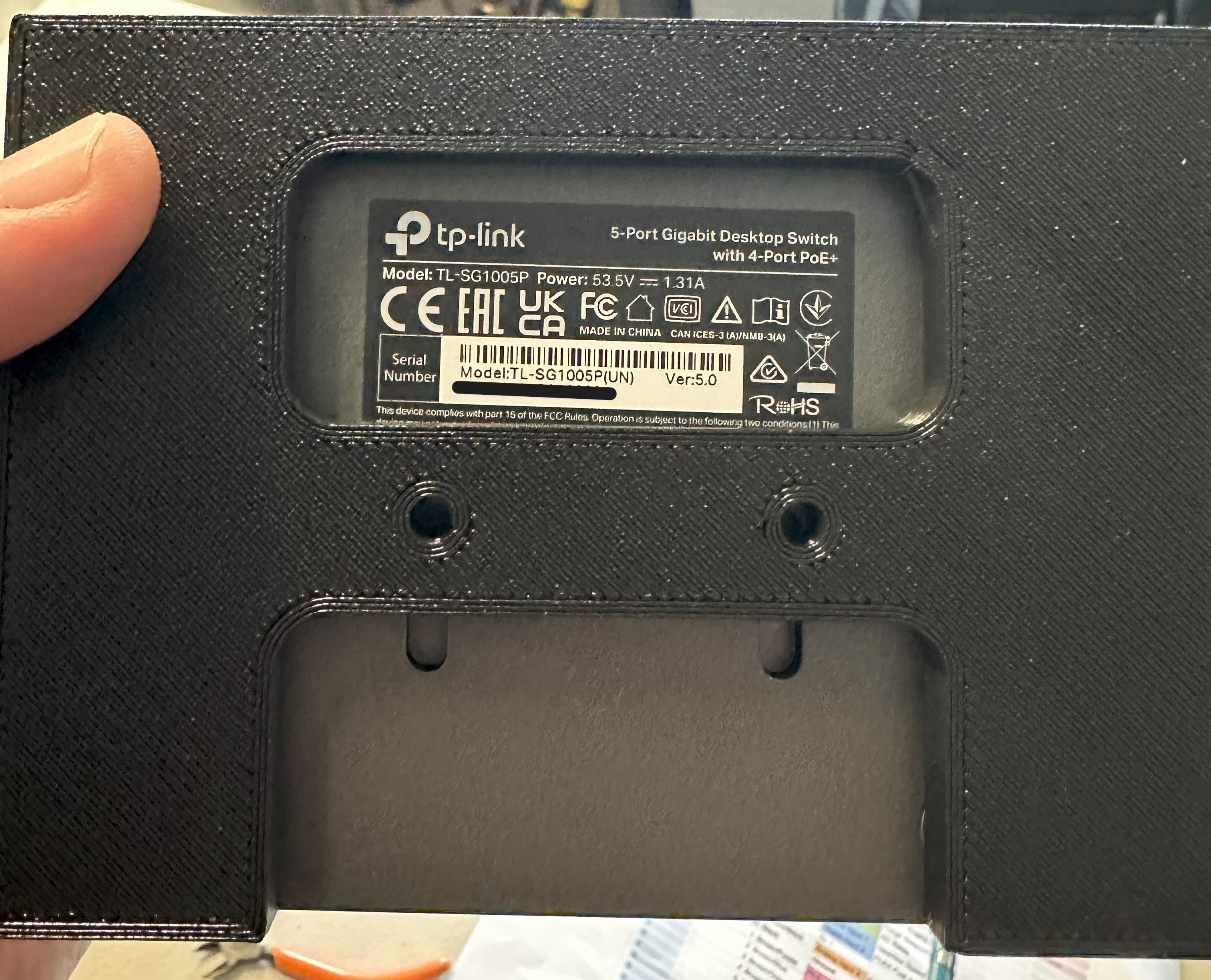 tp-link TL-SG1005P switch bracket