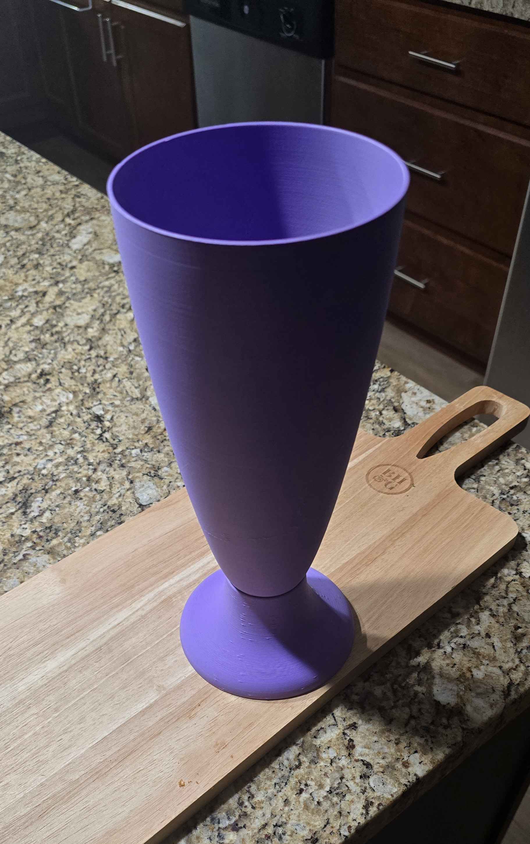 Pastry bag stand (piping bag)