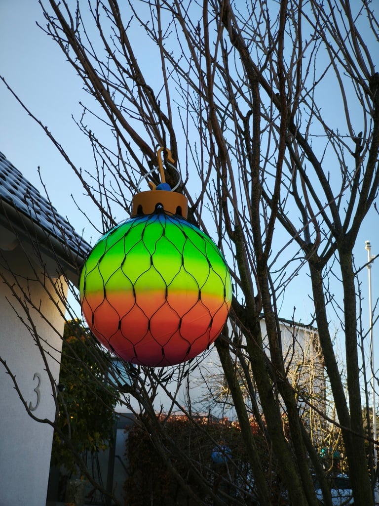 Giant crown and hook for christmas ball (second / winter life for bouncy balls)