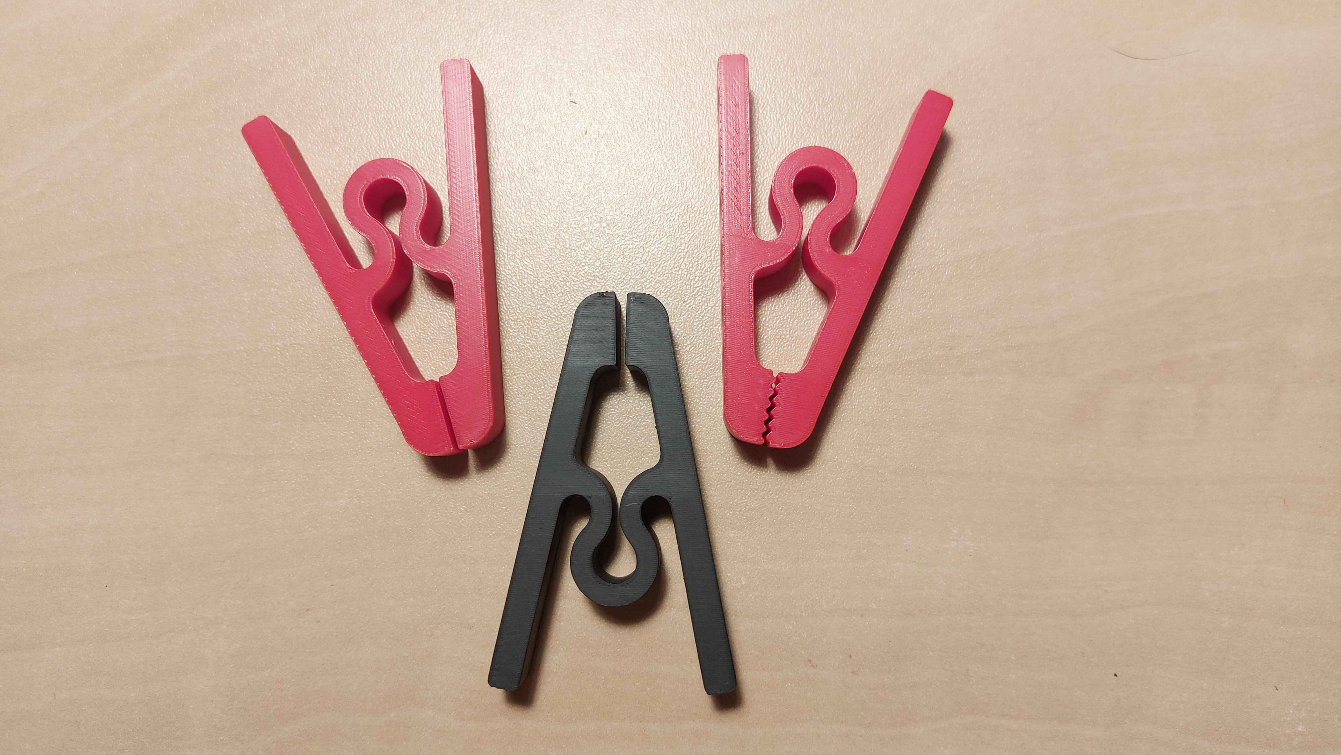 Miniatura 4 do modelo 3D Simple yet effective clothespin