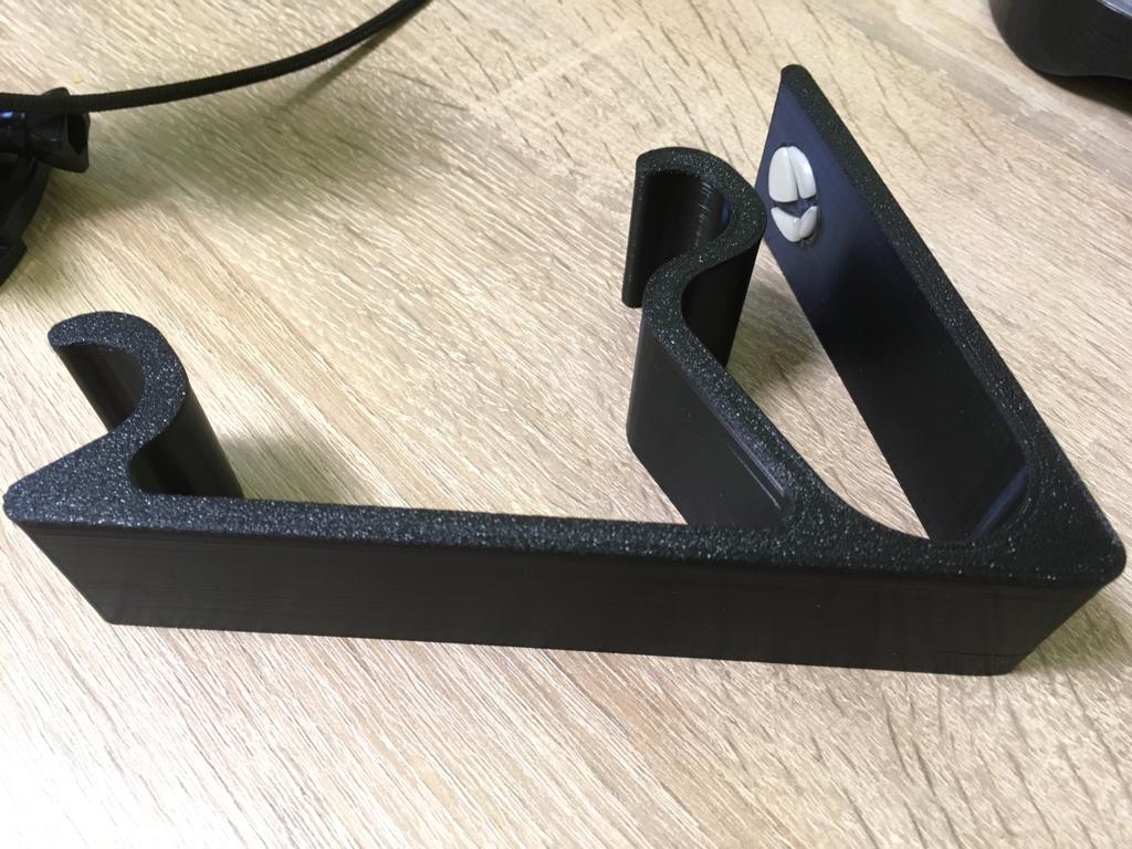 Miniatura 6 do modelo 3D Xbox One controllers stand