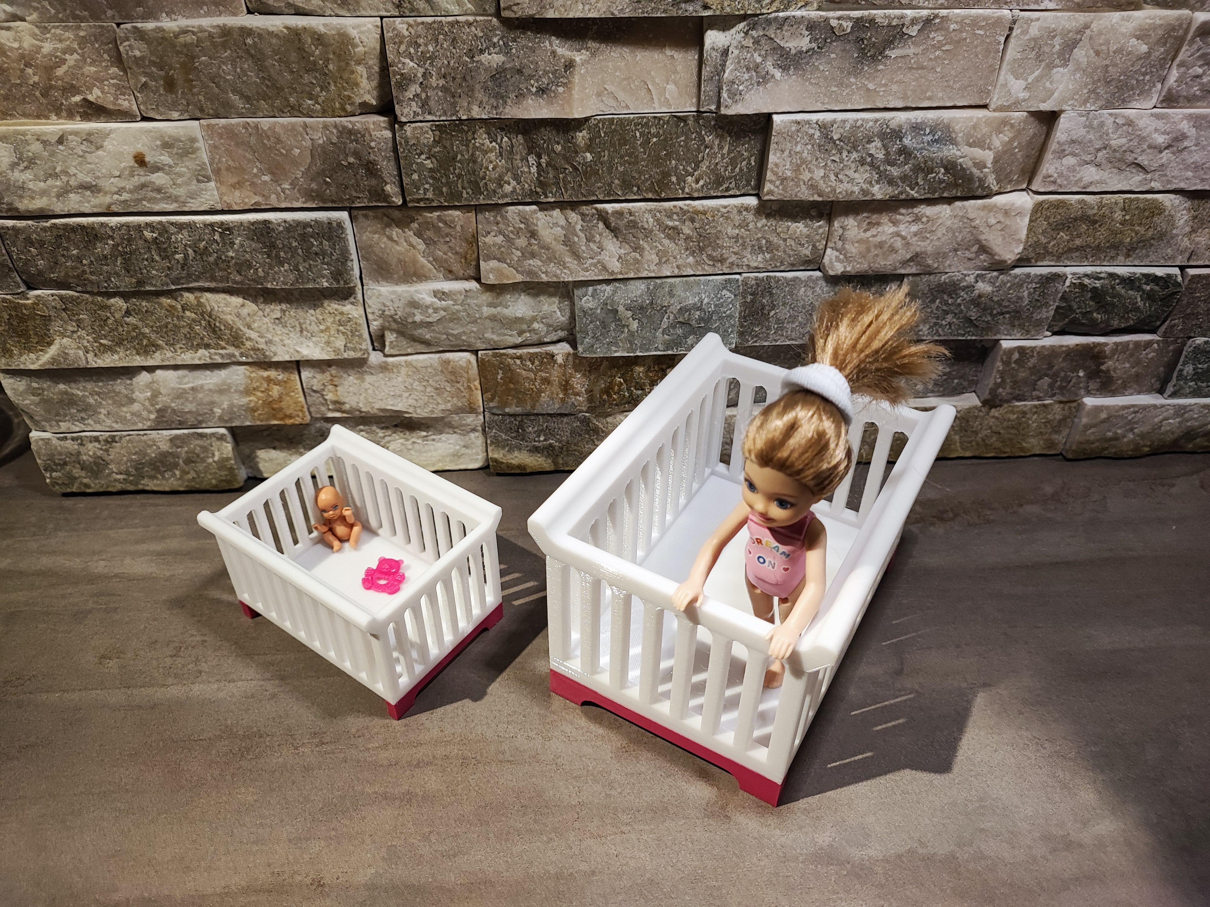 Barbie Chelsea Doll playpen  / Laufgitter