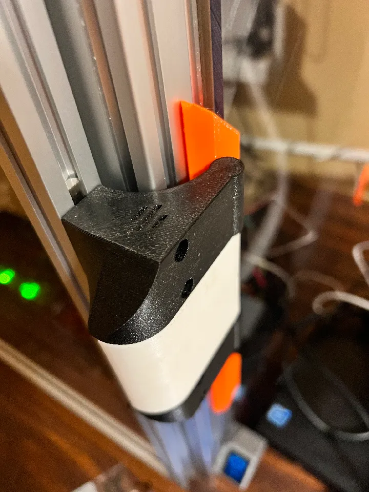 Clicky-clack fridge door for 2040/4040 by minilogique | Download