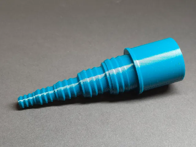 Reducing adapter