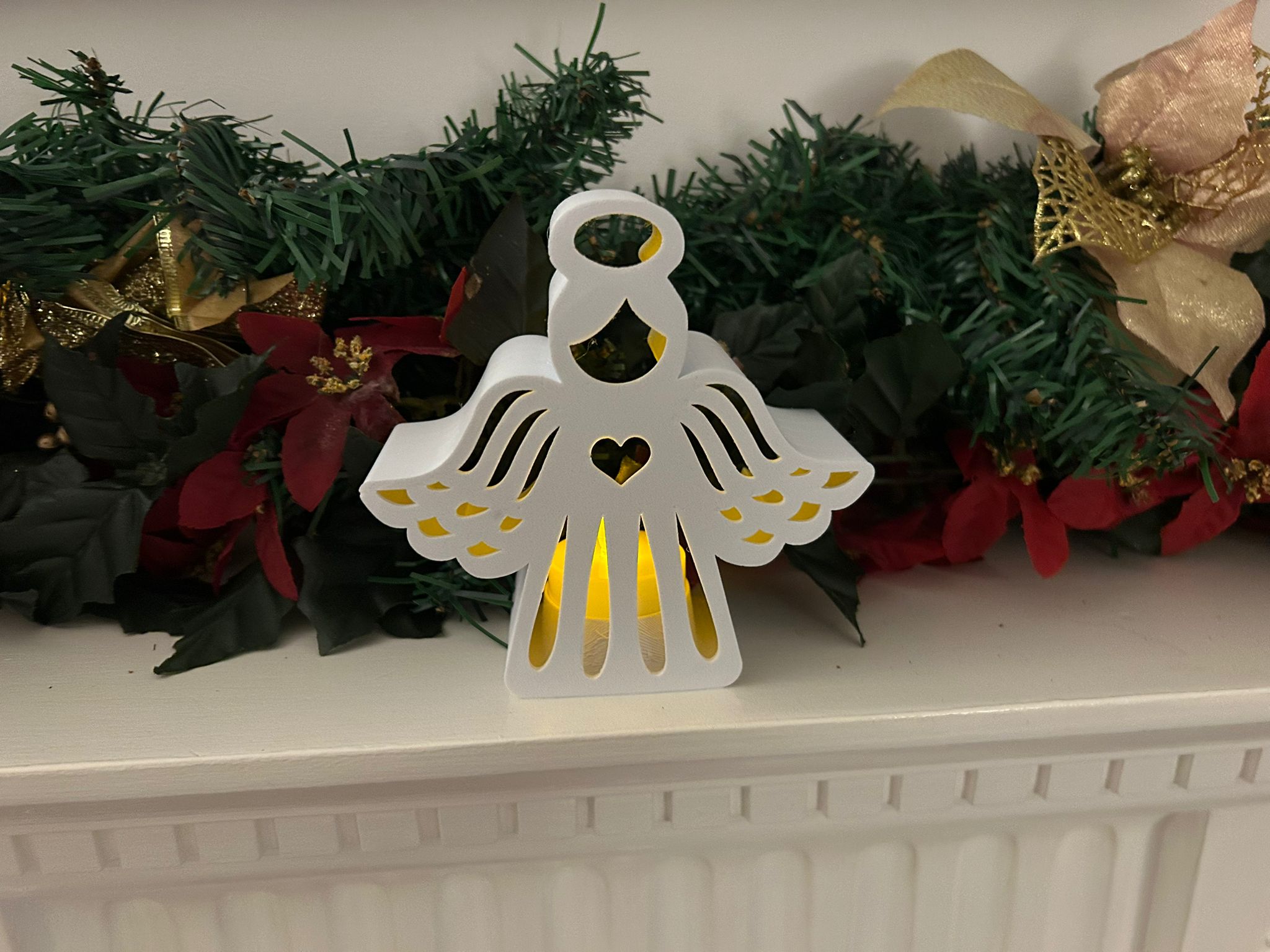 Angel tealight holder