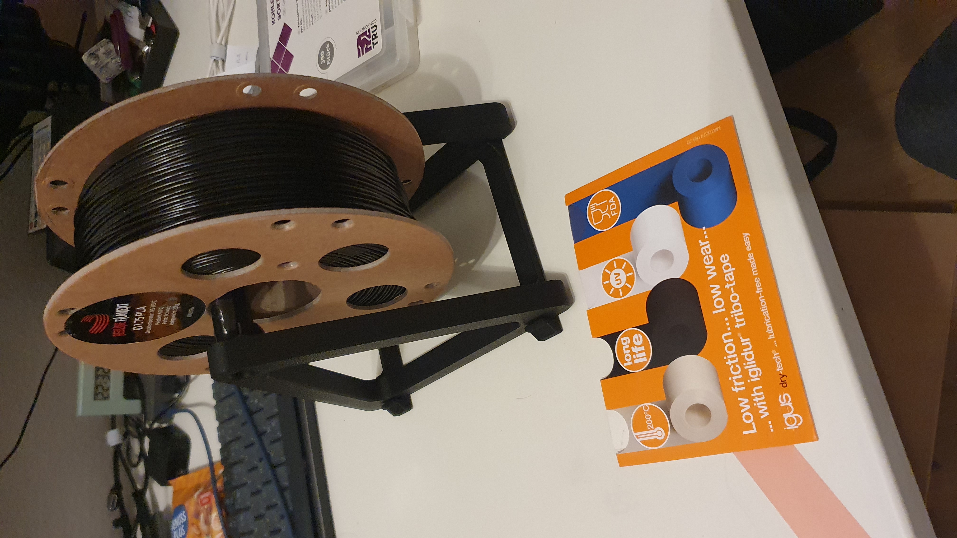 Filament Roller without Bearings – Sturdy & Simple Design
