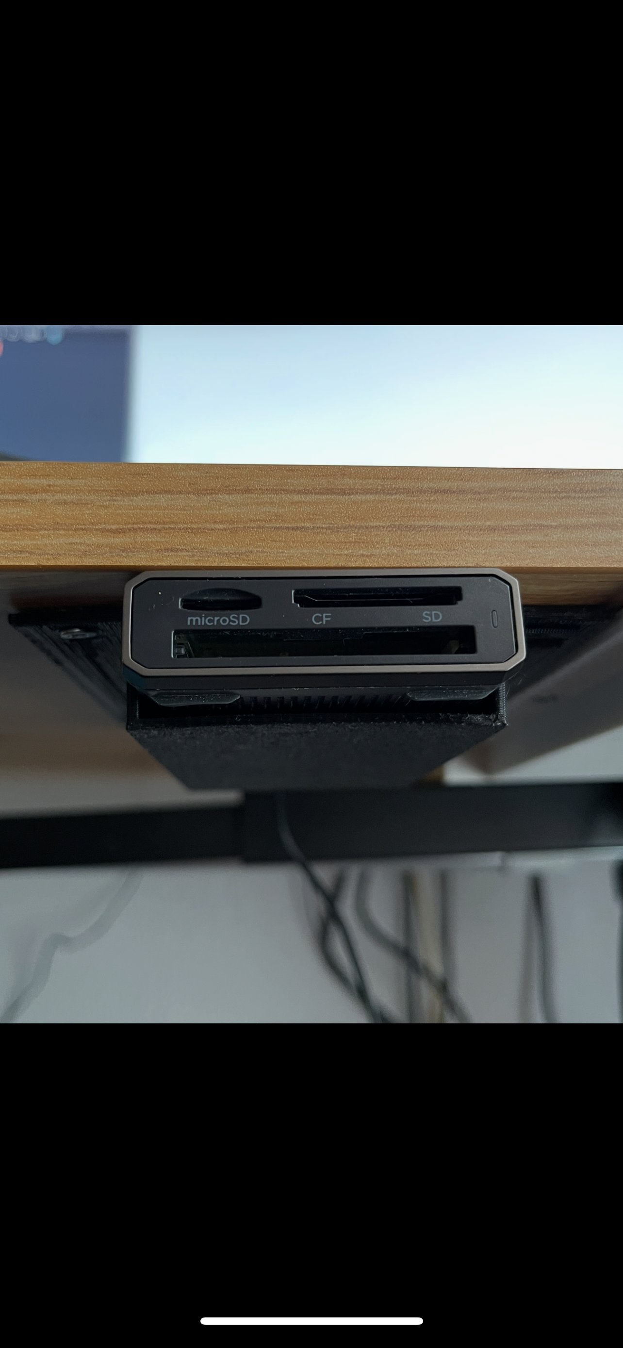 SanDisk Pro Card Reader Underdesk Mount