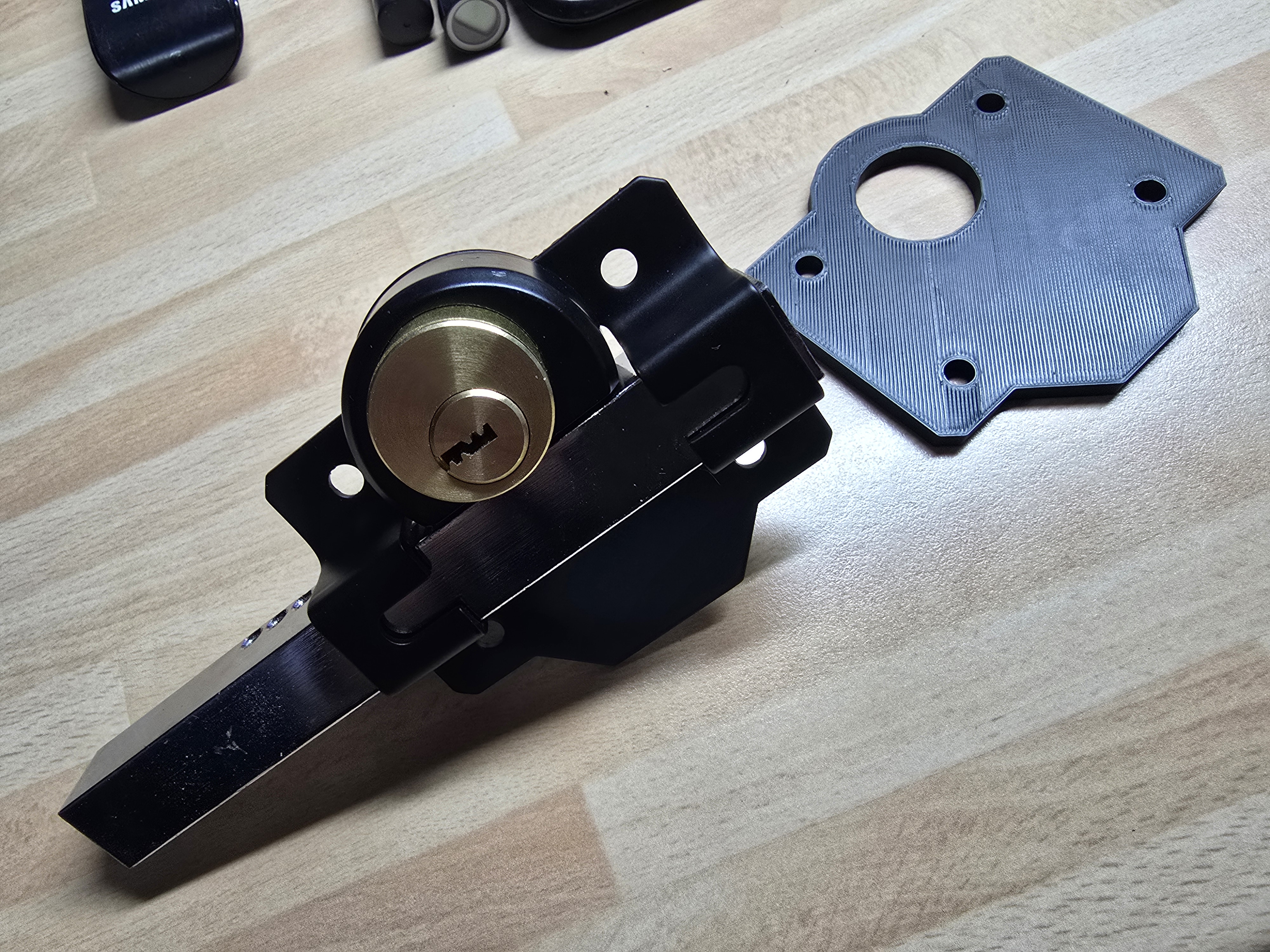 Long Throw Bolt Rim Lock back plate — miniatura 2