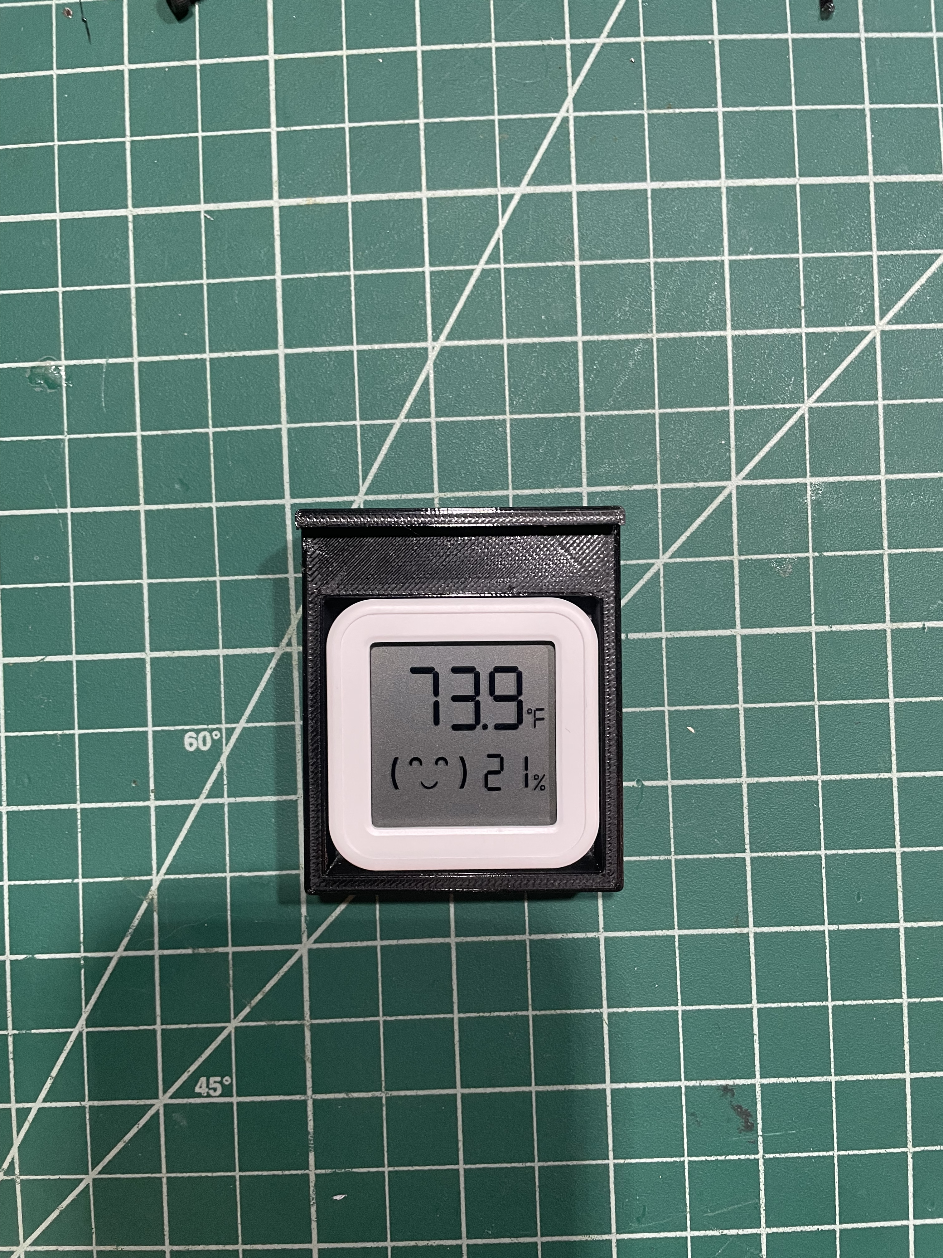 Tuya Zigbee Thermometer Hanging Enclosure Mount