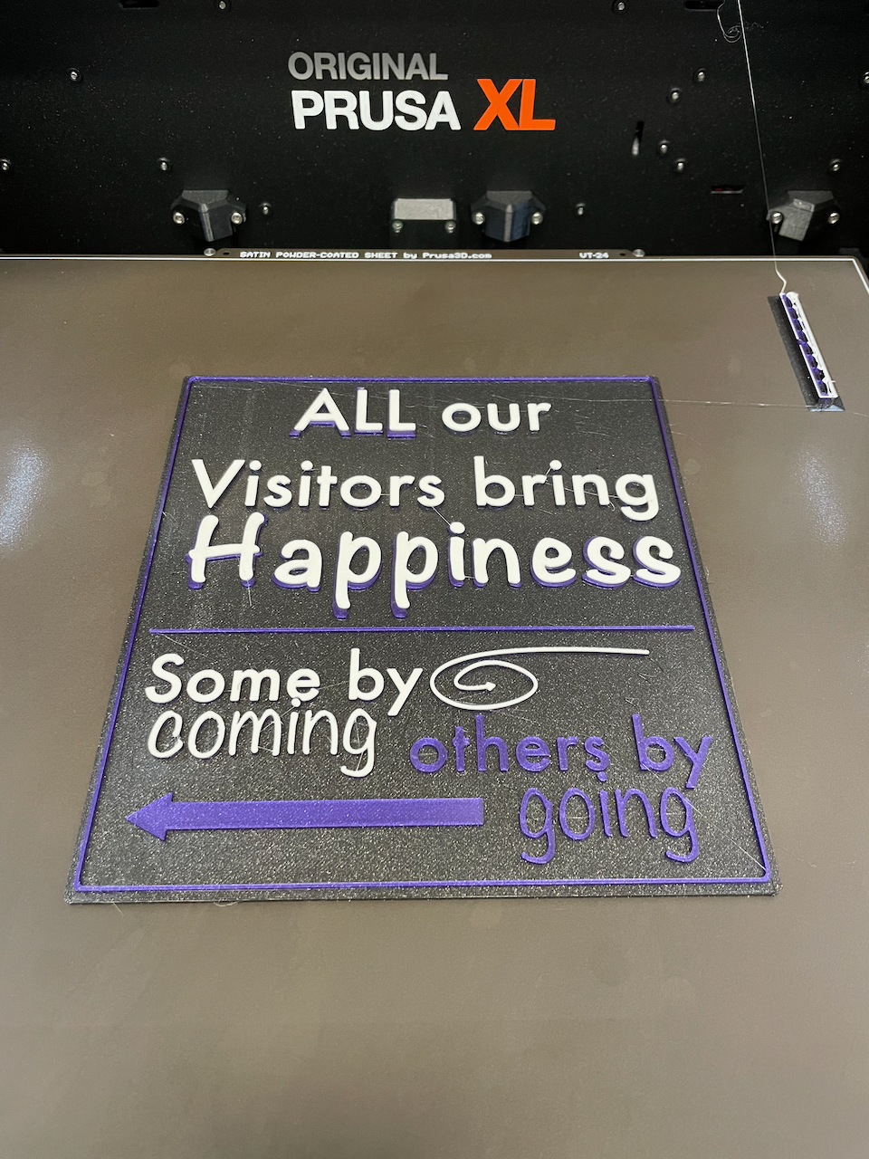 Funny Sign: All our Visitors bring Happiness ... (multicolor)