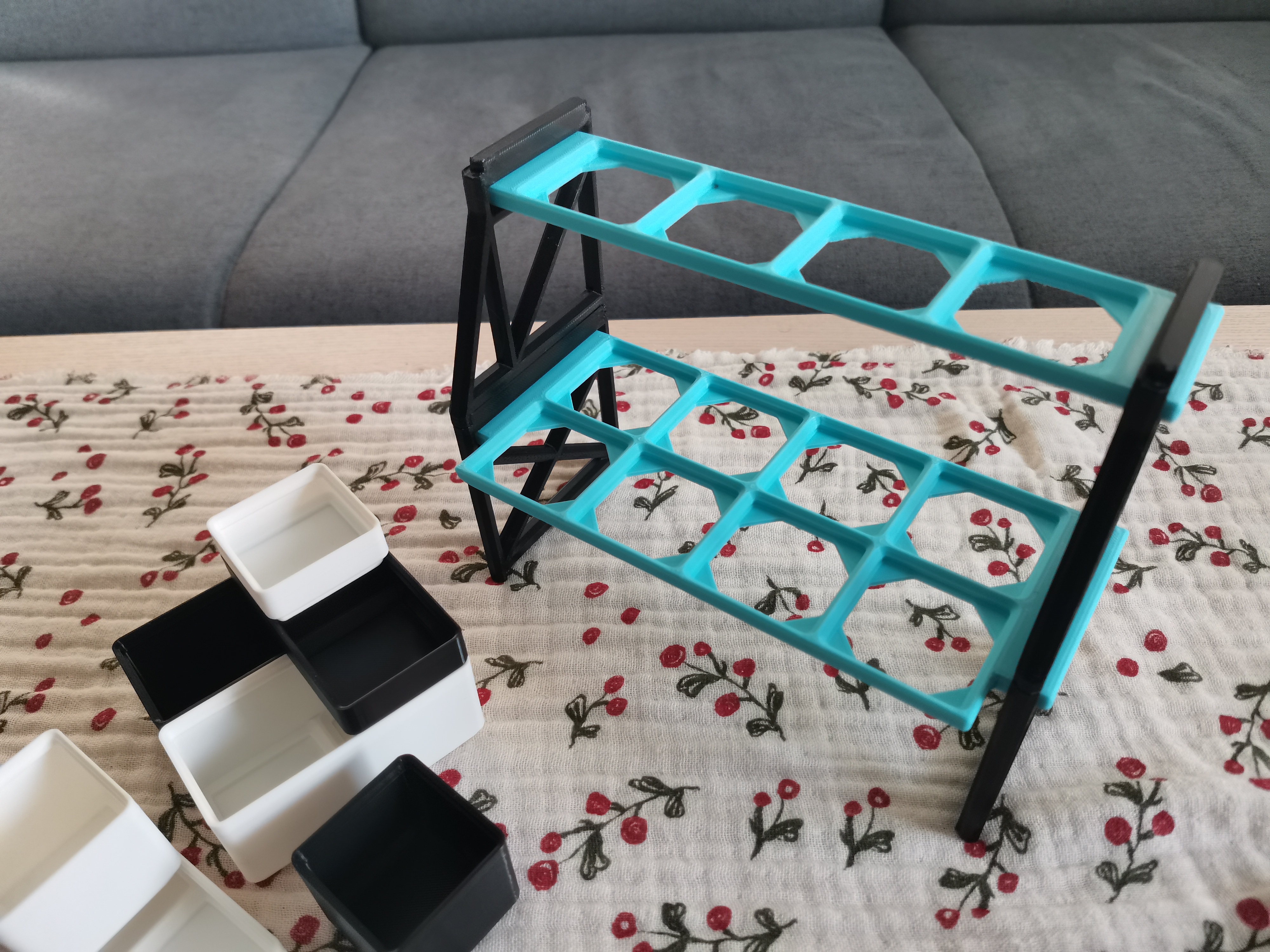 Miniatura 4 do modelo 3D Stackable Display Shelf System (Gridfinity compatible)