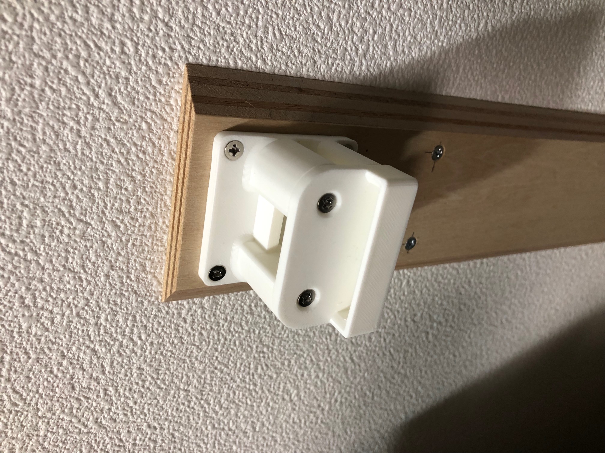 Makita vacuum cleaner holder - wall standoff for cyclone attachment