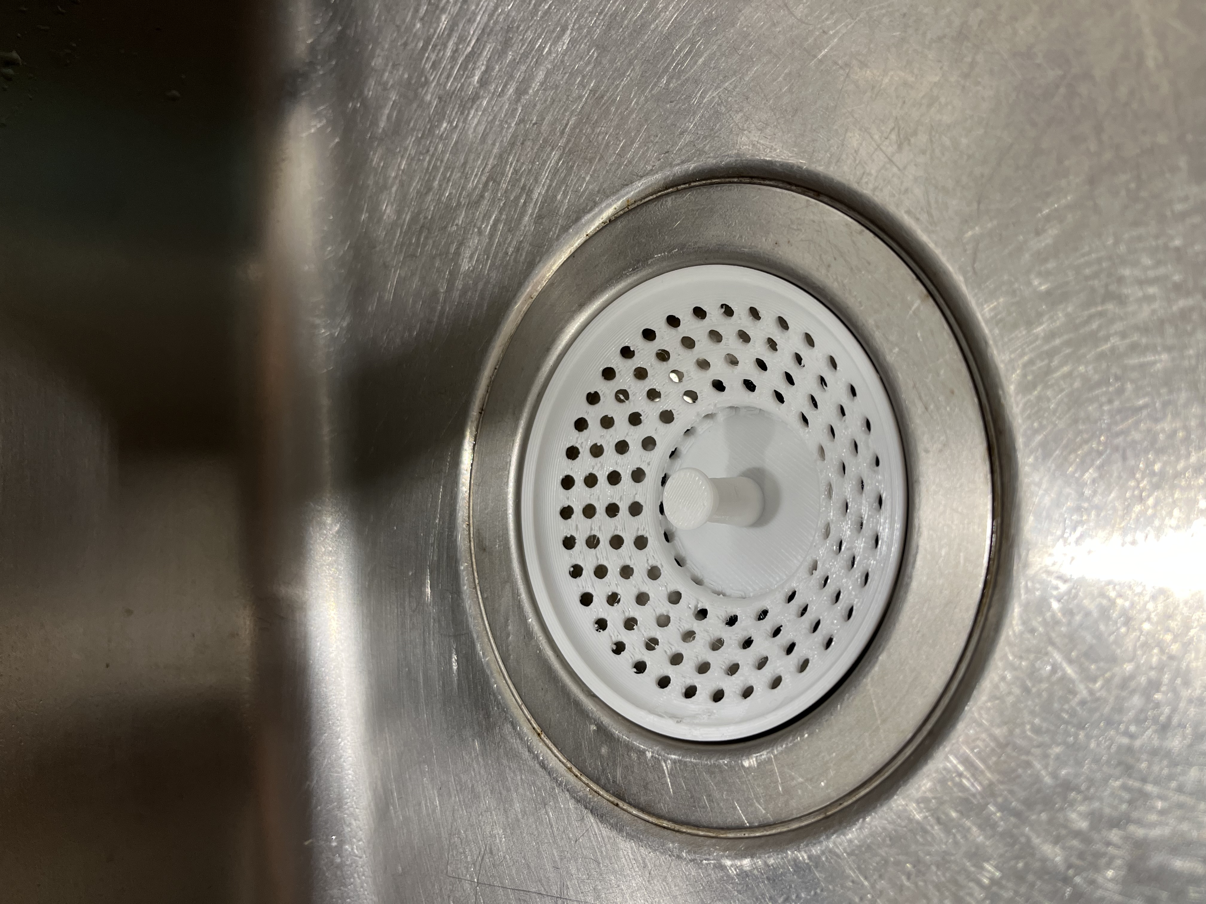 Miniatura 5 do modelo 3D Sink Drain Strainer with Plug