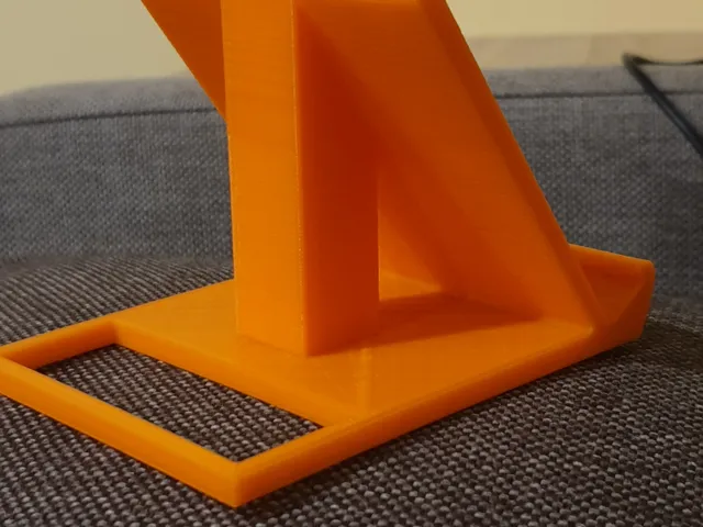 Phone / Mobile Stand very stable; with case