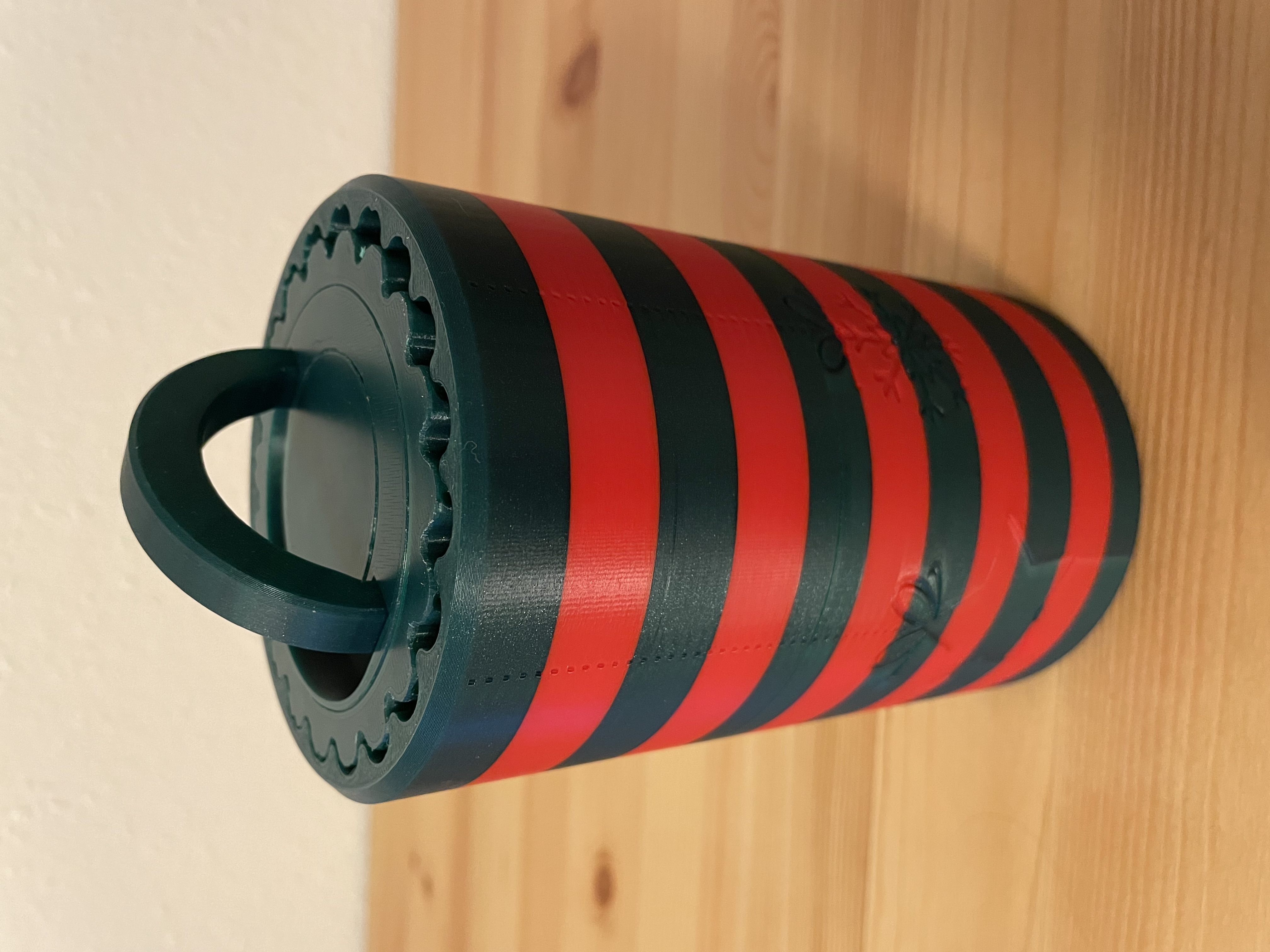 Cycloidal Gear Box (100 turns needed to open)