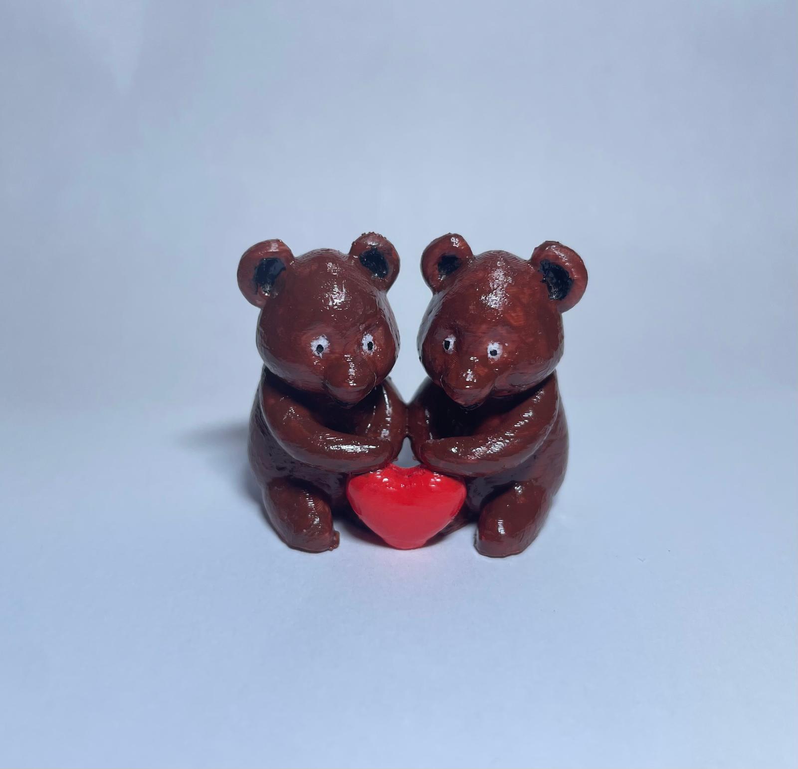 Teddy bears with a heart, ideal for giving as a gift