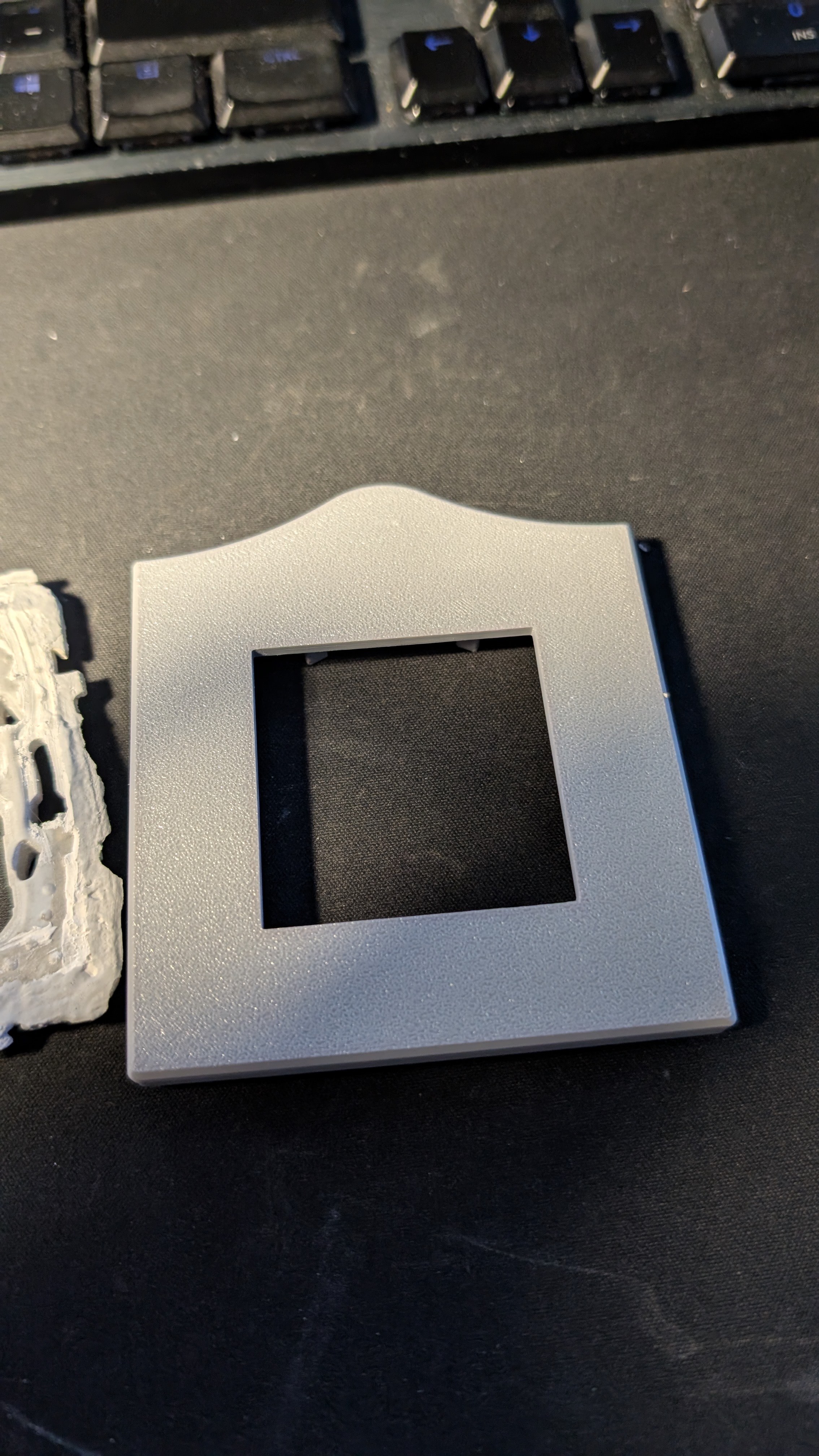 Miniatura 3 do modelo 3D Eunea Socket Wall with NFC