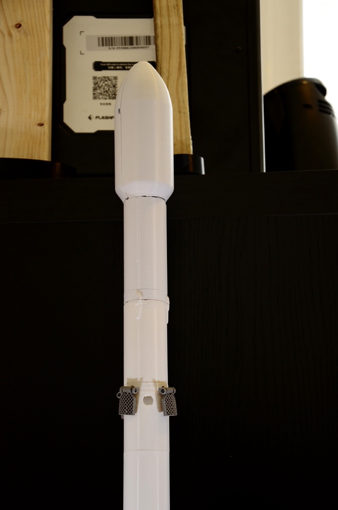 SpaceX Falcon 9 Model Kit by chemteacher628 Download free STL model