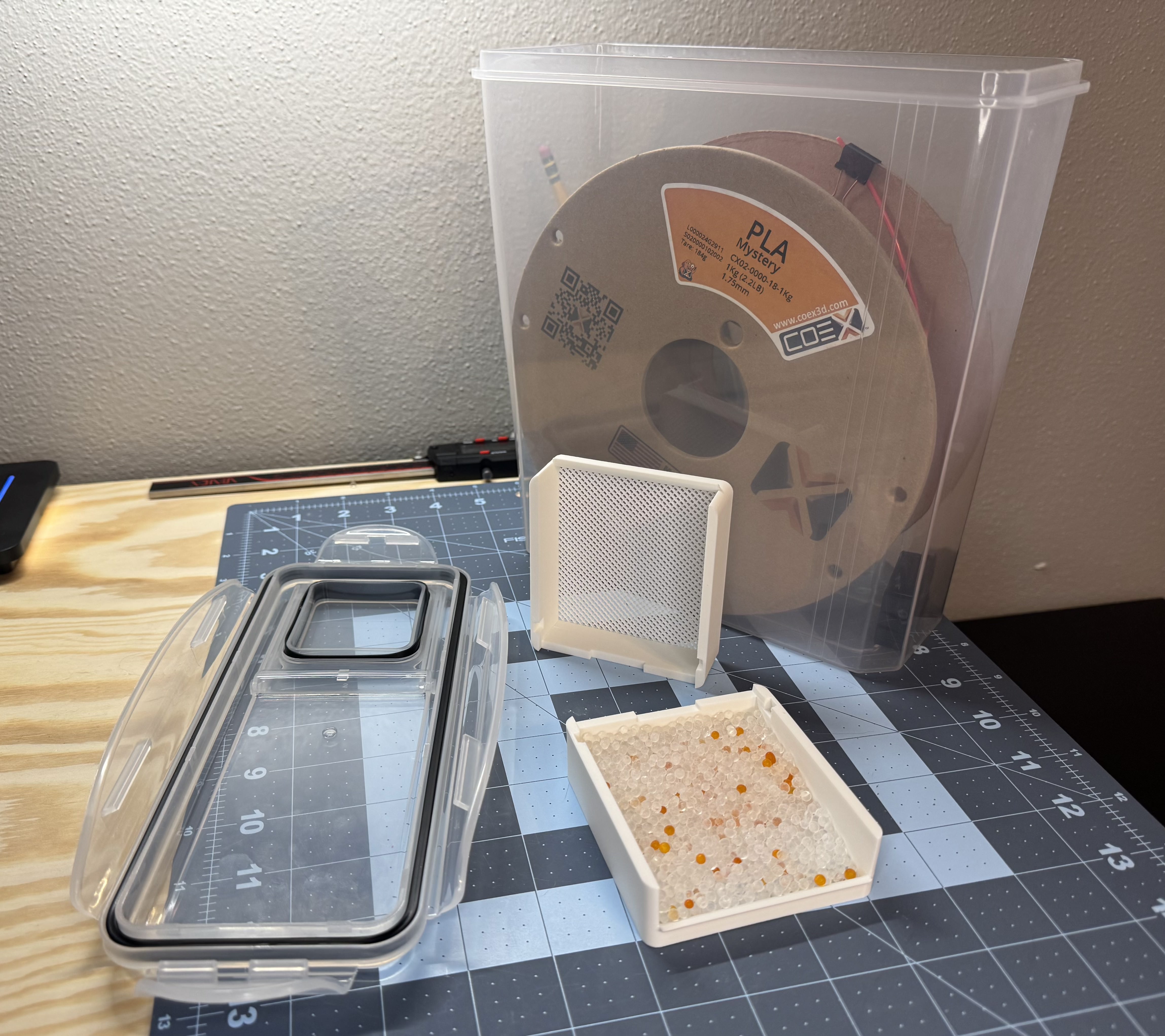 Cereal Container Under-Lid Desiccant Box