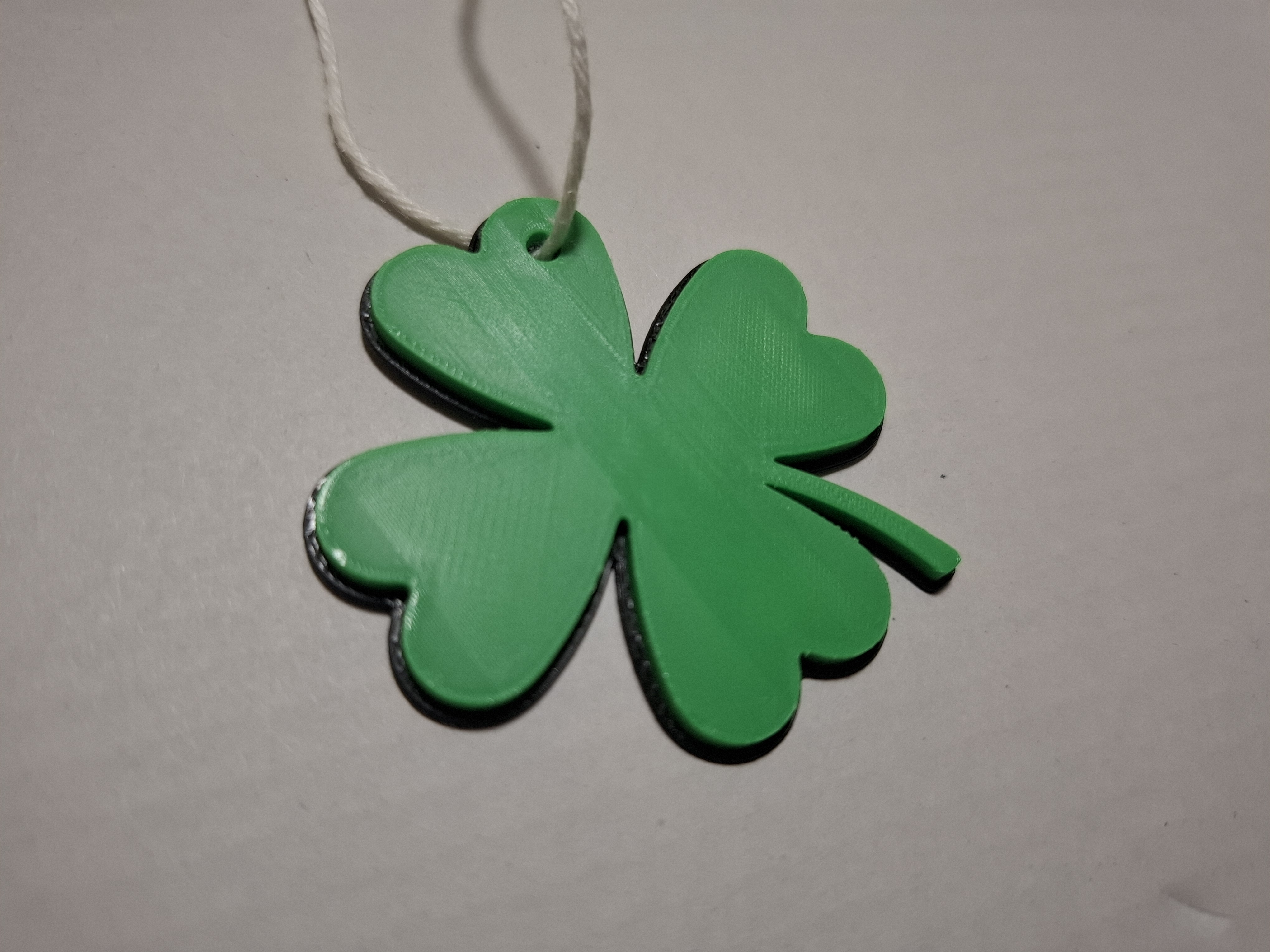 Four-leaf clover, simple design