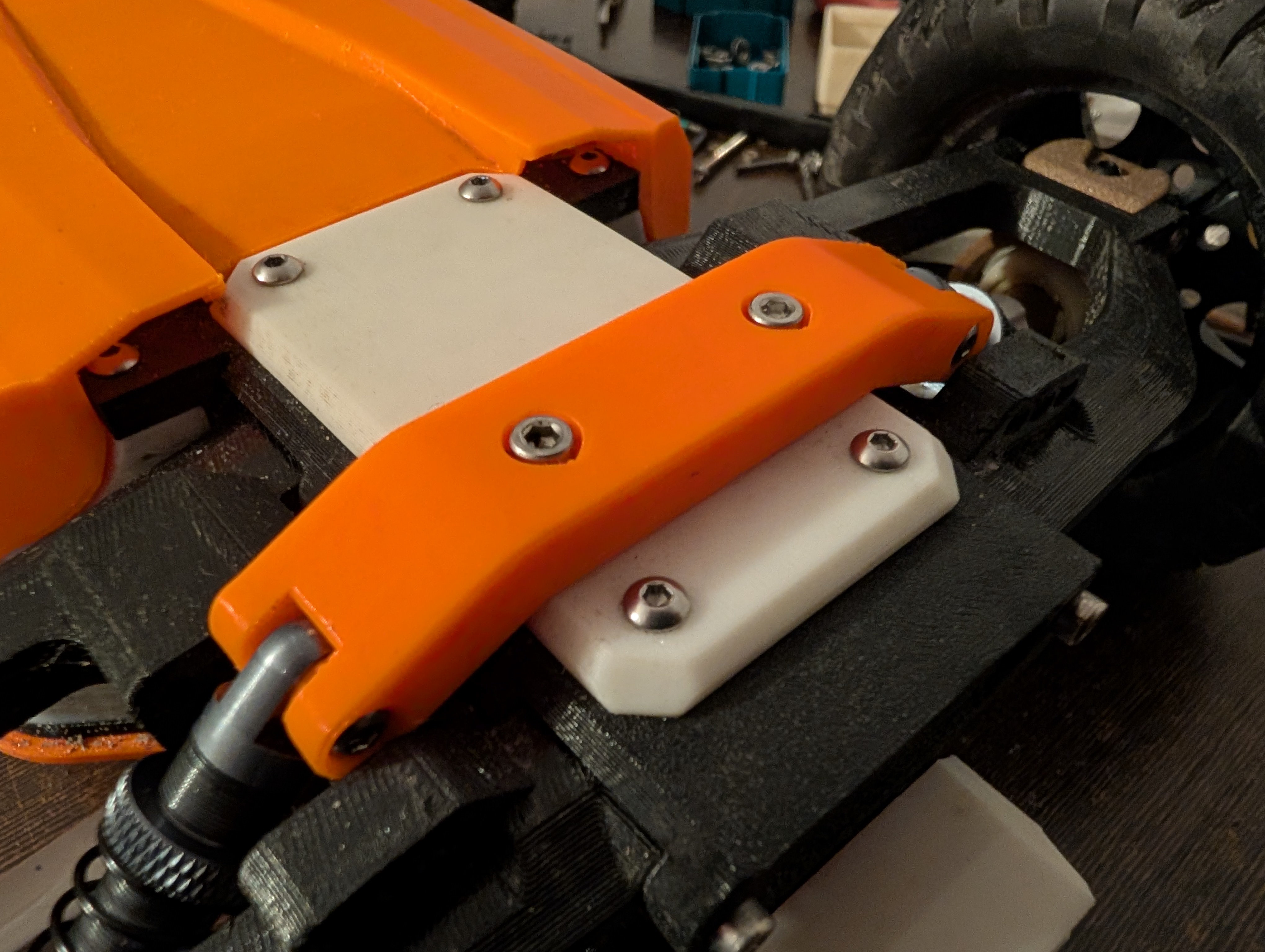 Cramer Truggy Shock Tower Brackets for Shocks With Ball Joints Remixed (3mm)